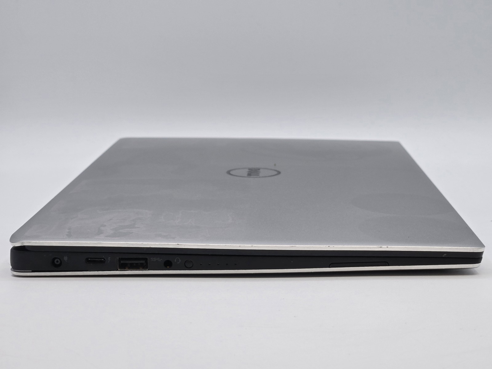 Dell XPS 13 9360 13″ FHD I7-8550U 256GB SSD 8GB W11 Webcam Backlit *READ*