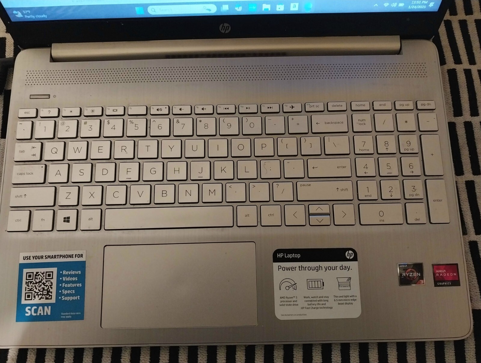 HP Laptop (silver) 15.6 ‘ with TikTok App, Touch AMD, Excellent Condition