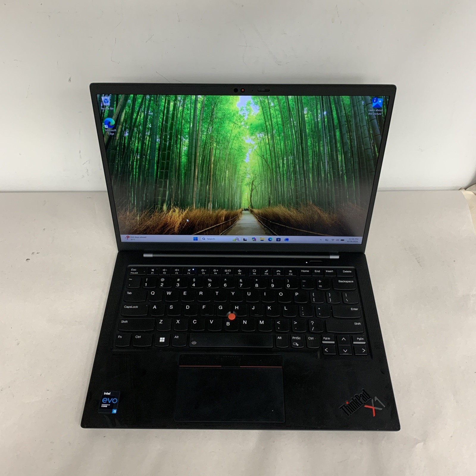 Lenovo ThinkPad X1 Carbon Gen 9 i5-1135G7 16GB RAM 256GB SSD Win11 Pro