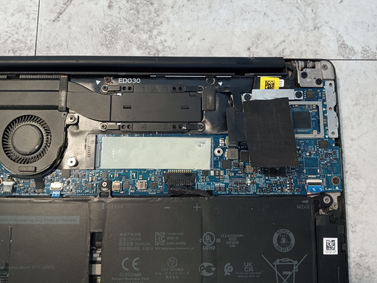 Dell XPS 13 7390 13″ Laptop Intel Core i7 PARTS OR REPAIR -FM