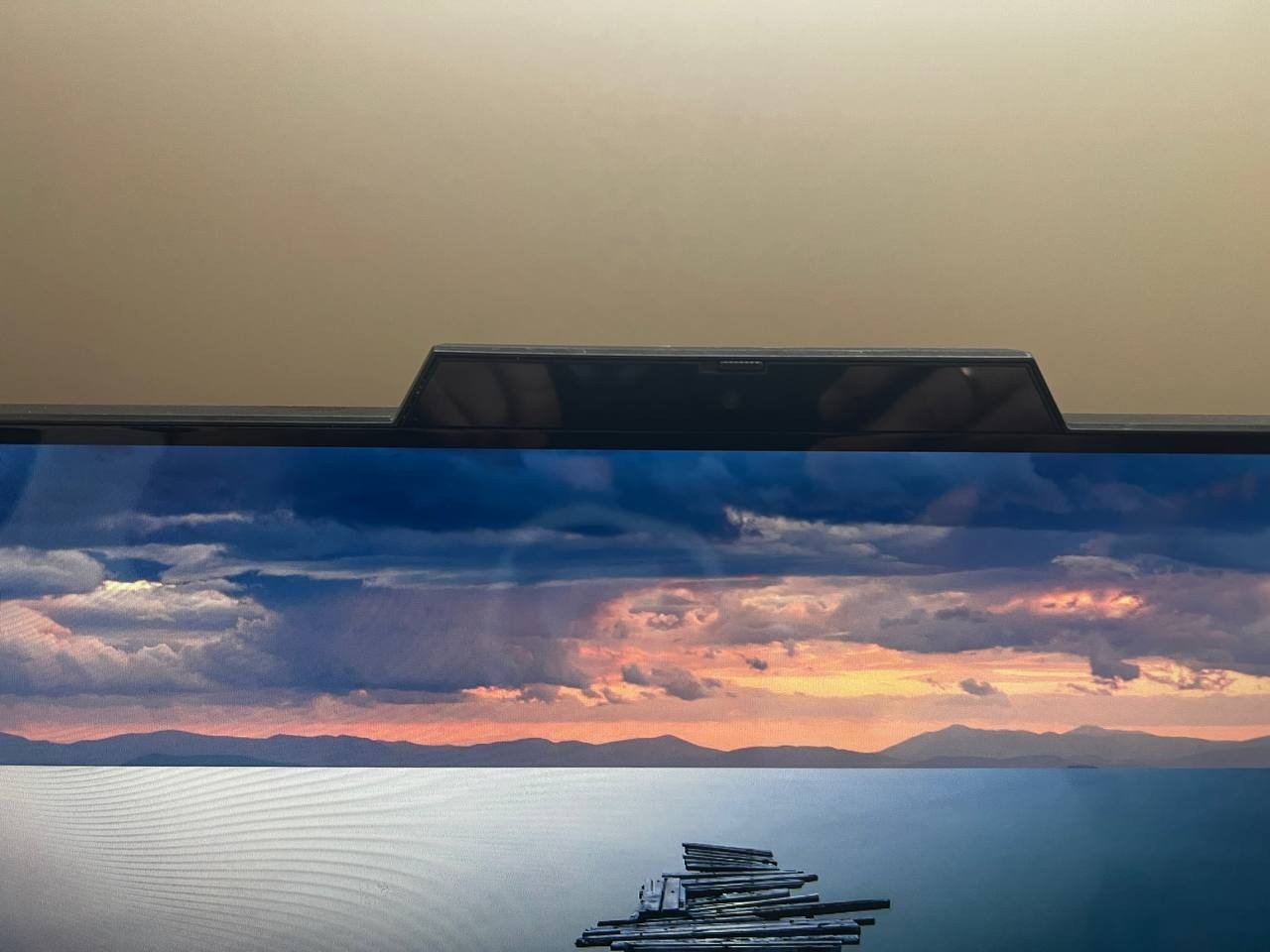 Asus All-in-one PC. Touchscreen. 23.8 inch. 16Gb ram. 500gb ssd. AMD Ryzen 5 752
