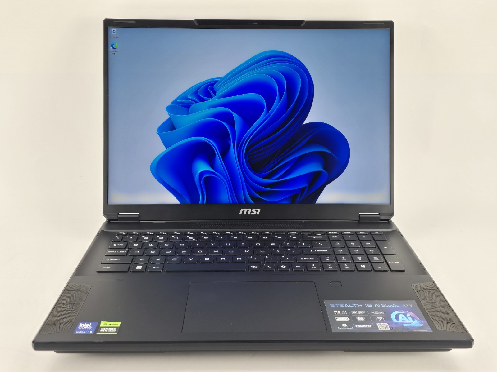 MSI Stealth 18 AI Studio 18″ UHD+ Ultra 9 185H 32GB 1TB RTX 4080 – Used – READ