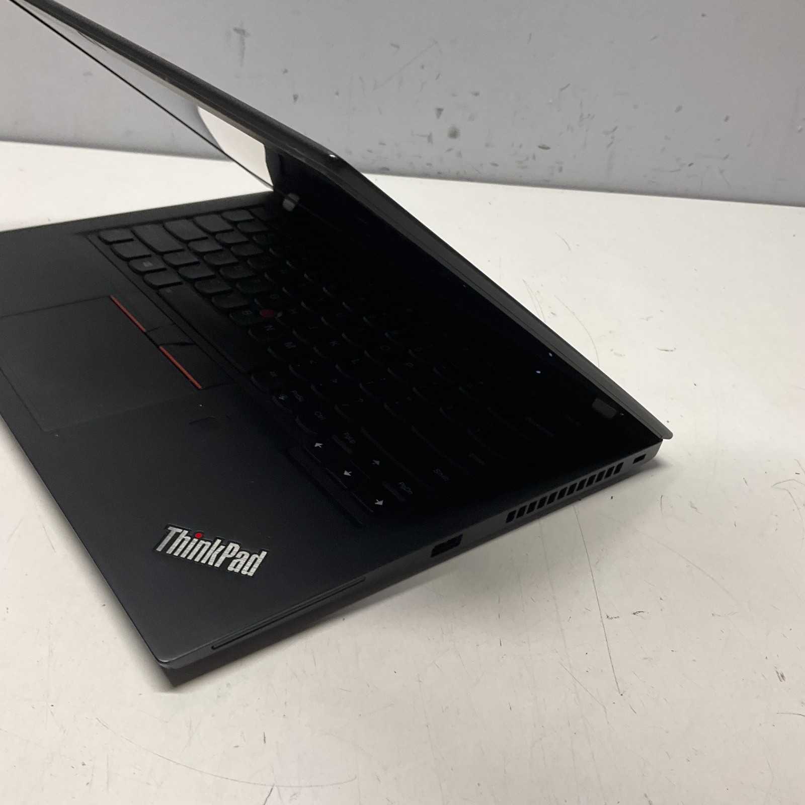 Lenovo ThinkPad T480s Intel i7-8th Gen 1.90GHz 8GB RAM 256GB SSD Windows 11 Pro