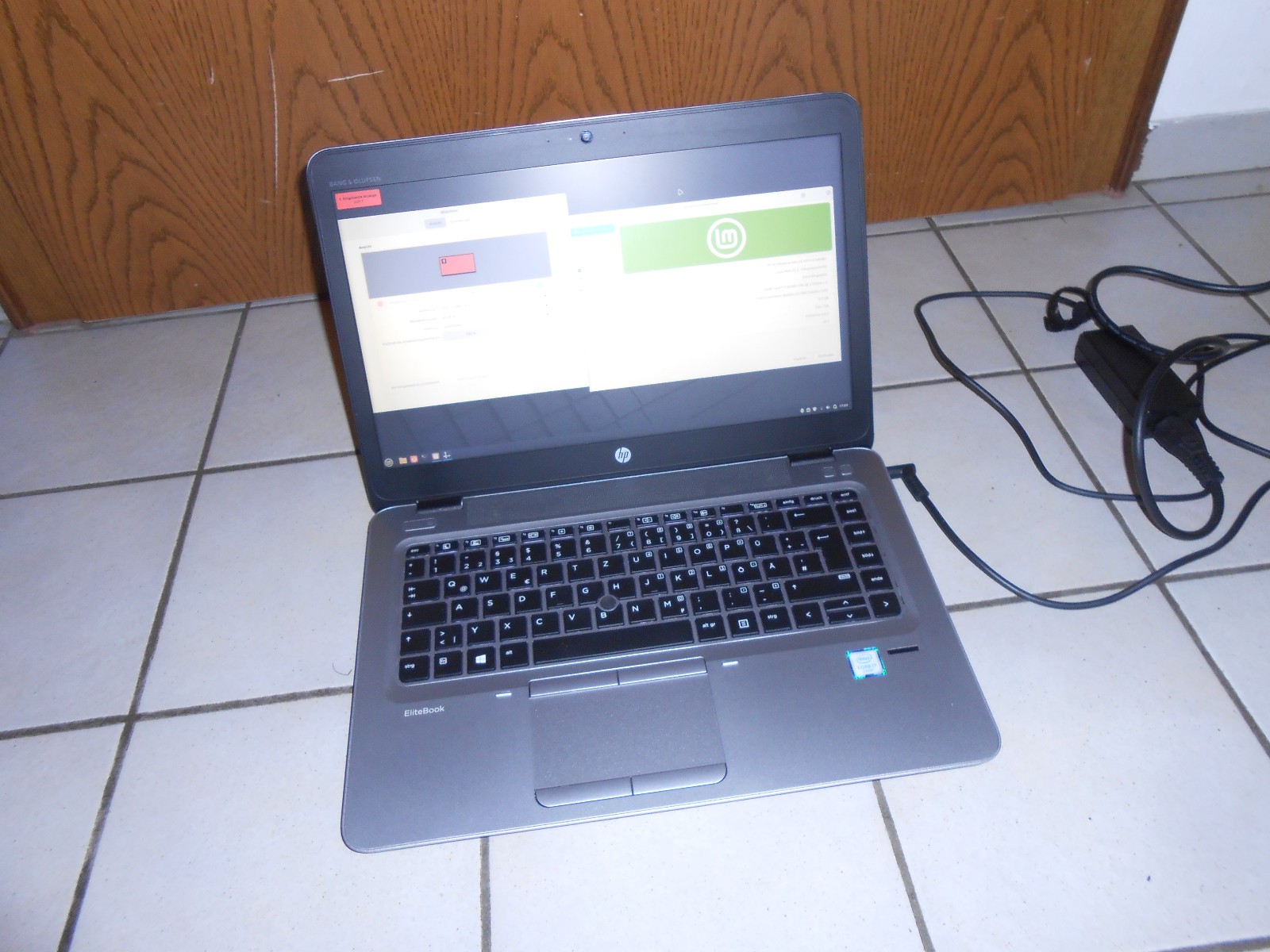 HP Elitebook 840 G3 i7-6500U 8GB 256GB 14″ Full HD Linux Mint