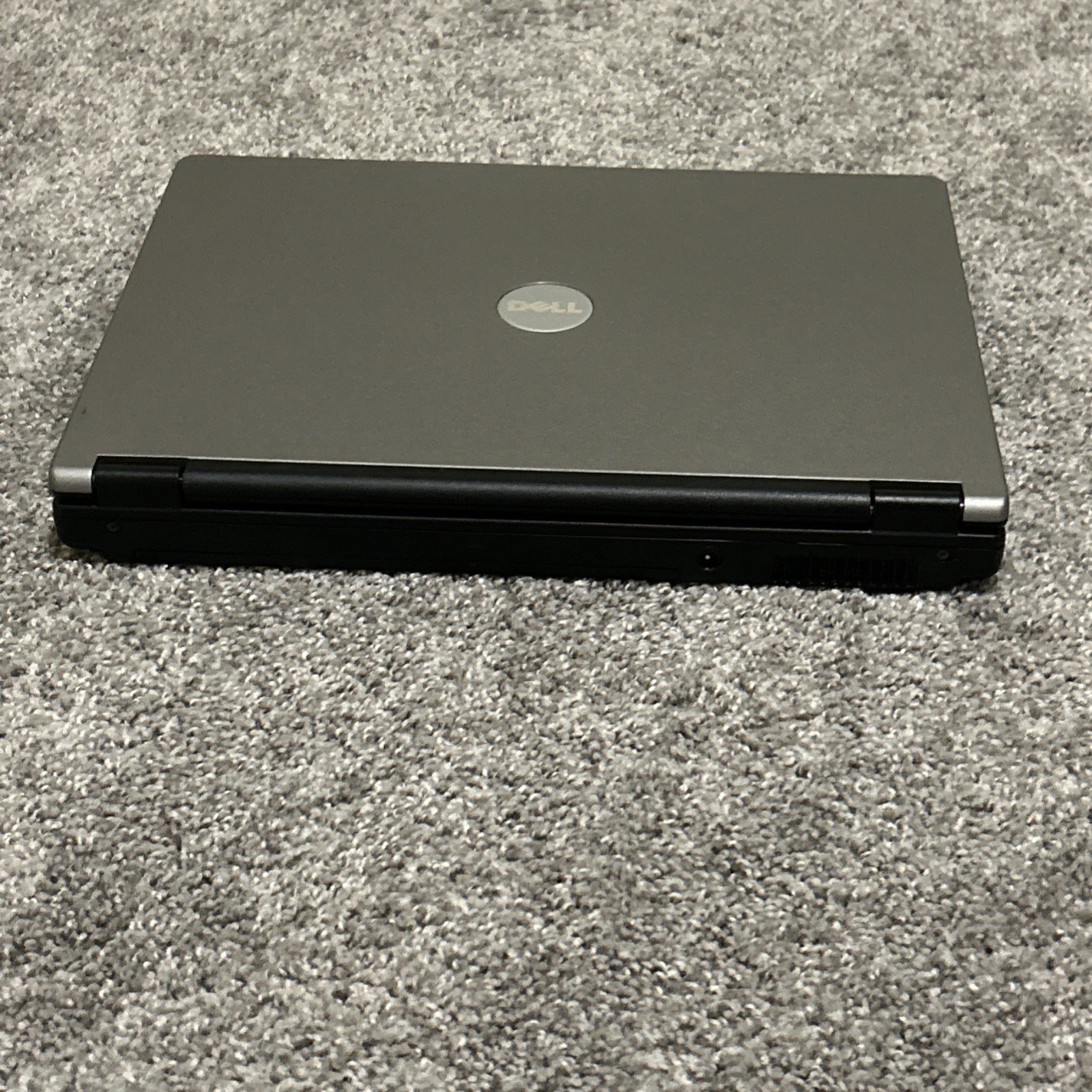 Dell Inspiron B120 Laptop Model PP21L Windows XP Home ***UNTESTED****