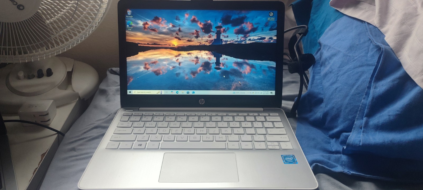 HP Stream 11.6″ Laptop Celeron N4000, 4GB RAM, 64GB eMMC, Model 11-AK0012DX