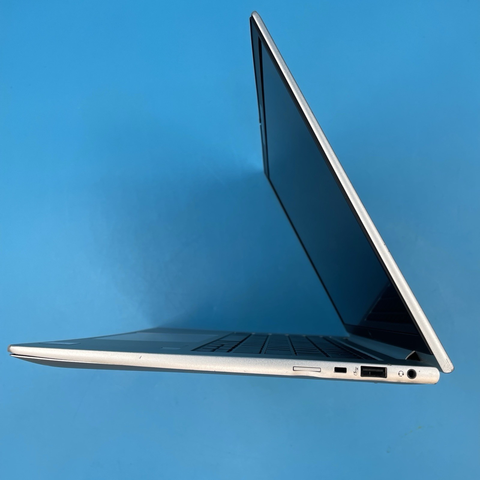 HP EliteBook 840 G11 | Ultra 5 135U | 32GB RAM | 512 GB SSD | NO OS | 87% BATT