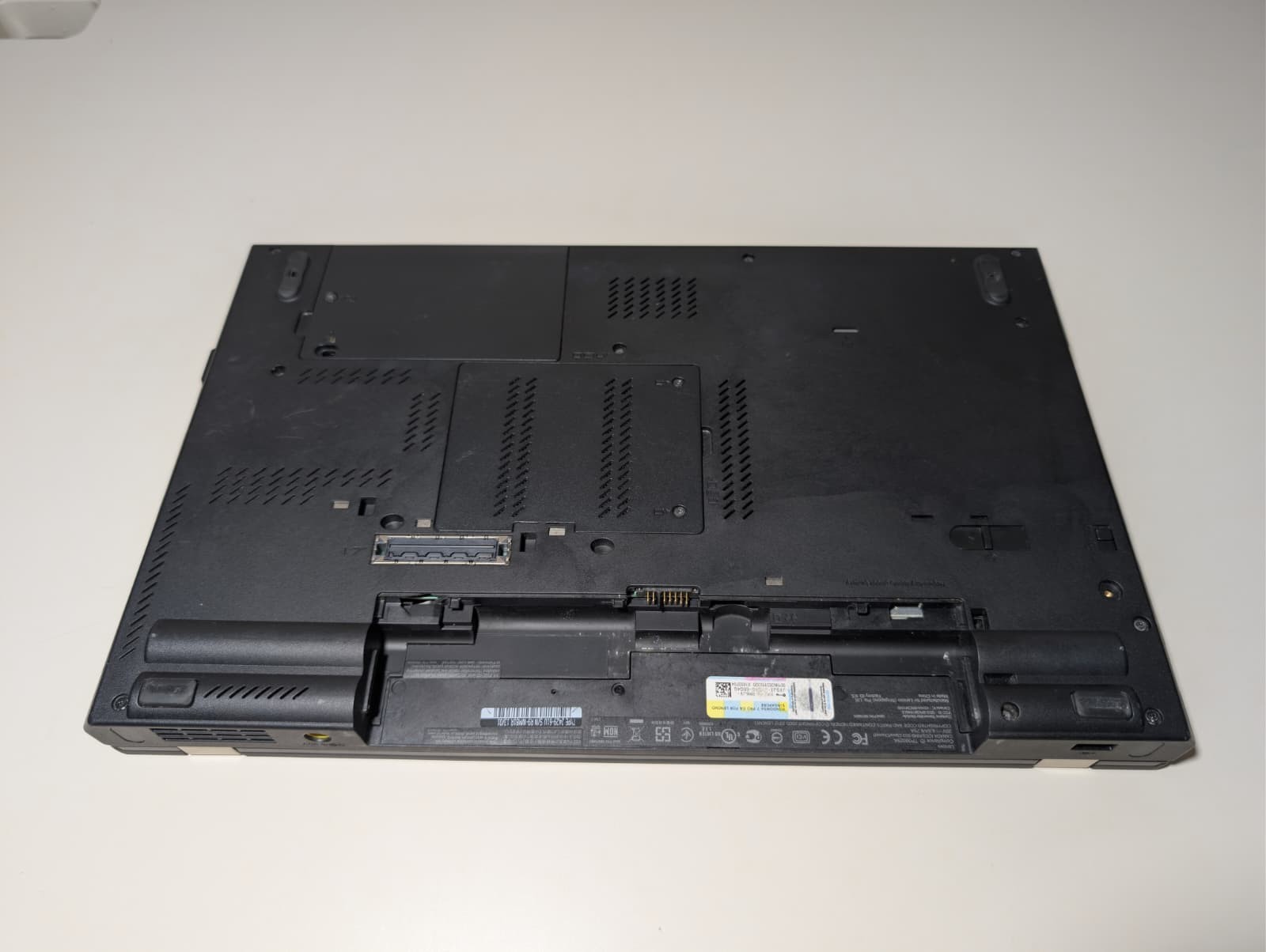 15″ Lenovo ThinkPad T530 | i5 3rd 16GB RAM 256GB SSD | DVD HD+ NVIDIA Win 10 Pro
