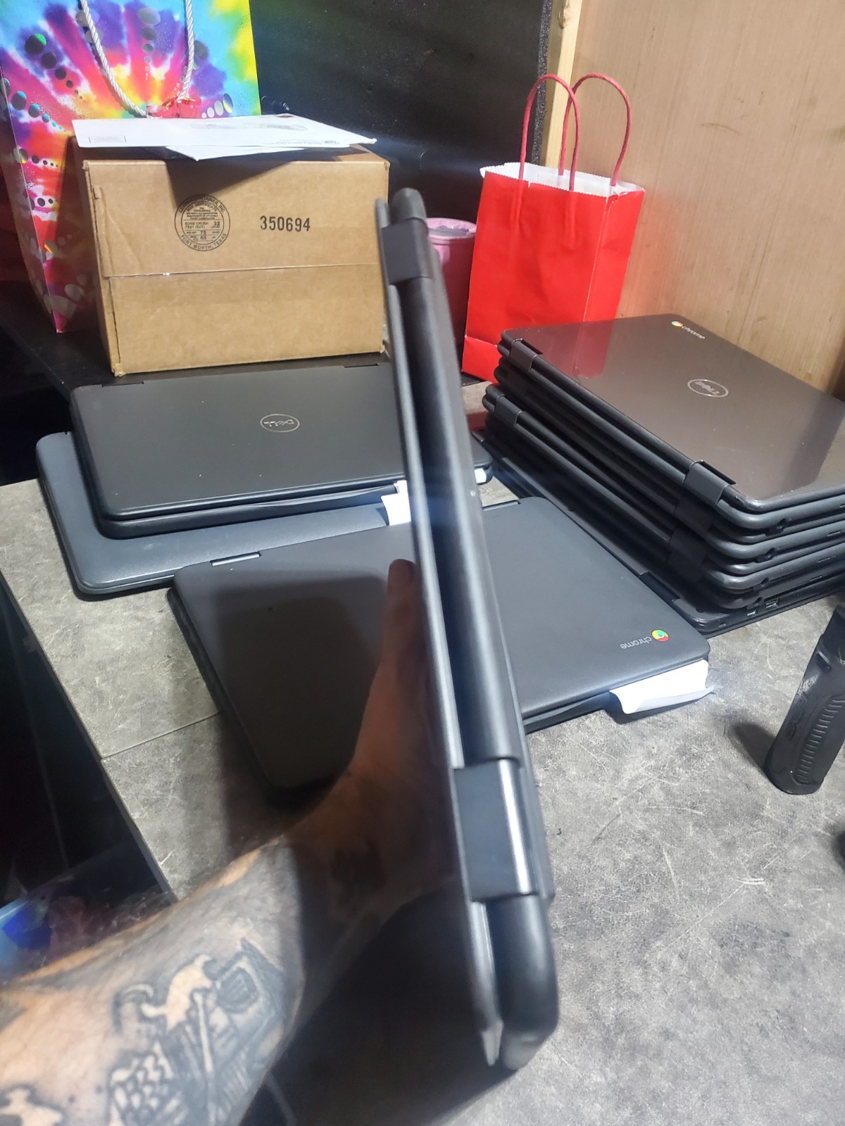 Dell Chromebook 3100, ChromeOS mfg yr 2021