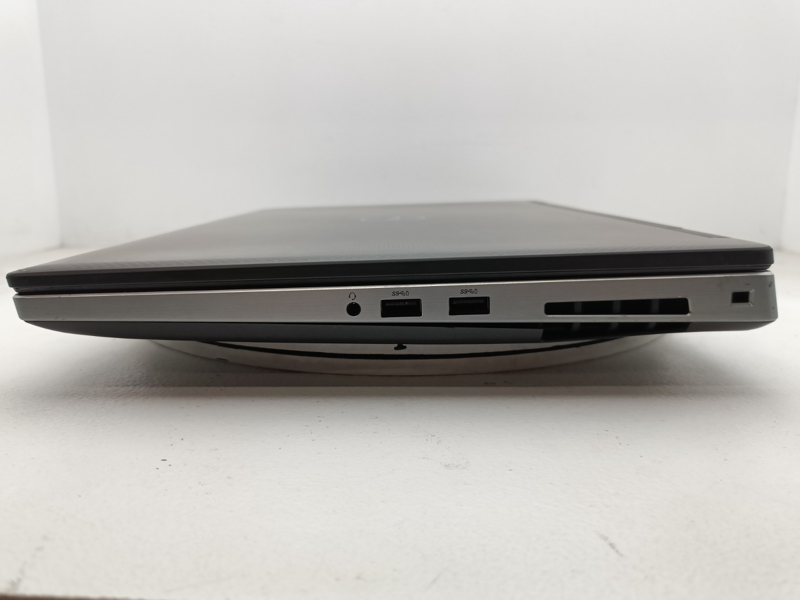 Dell Precision 7540 Intel i7 2.60GHz 16GB Ram RADEON Pro WX 3200 *READ* #91