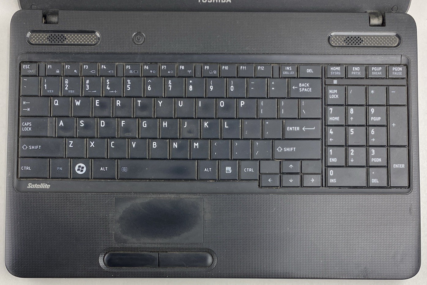 Toshiba Satellite C650 Core i3-2310M 2.10GHz 4GB RAM 15.6″ No Battery/HDD/OS
