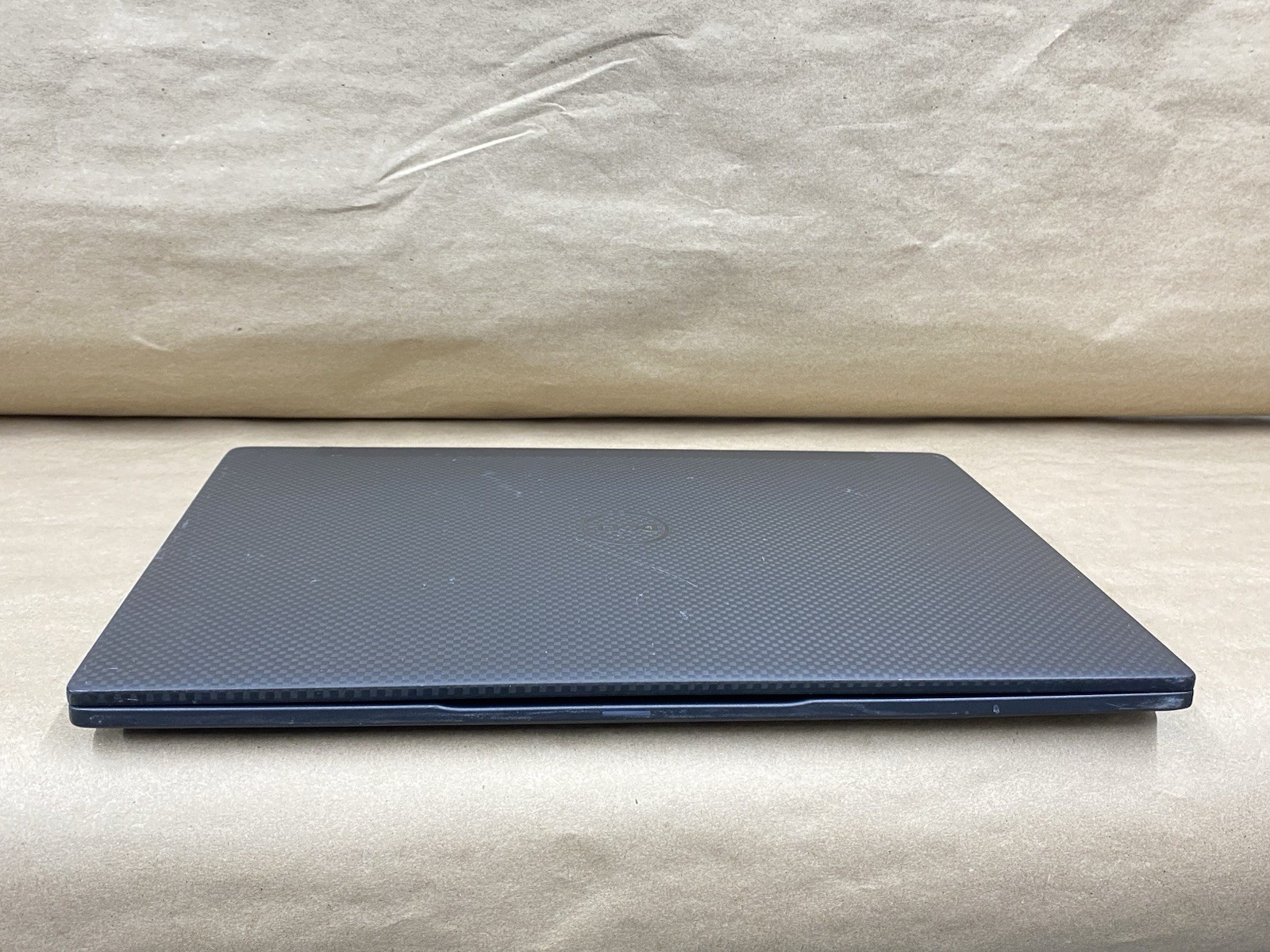 Dell Latitude 7370 – 13.5″ QHD – Touch – m7-6Y75 – 8GB – 256 – Win 10 – READ