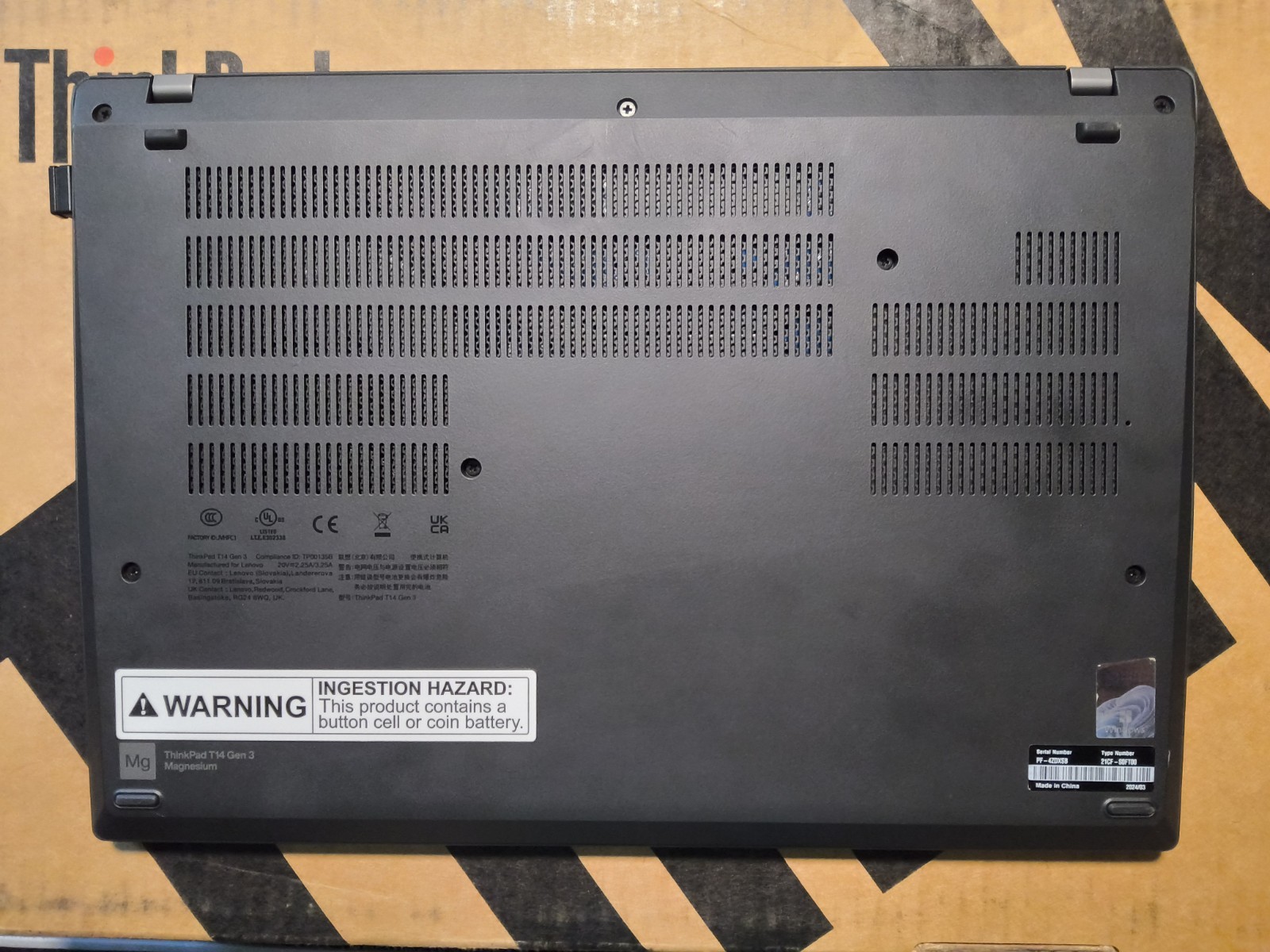 Lenovo ThinkPad T14 Gen 3 14″ 512 GB SSD 16 GB RAM Ryzen 5 Pro 6650U (+ mouse)
