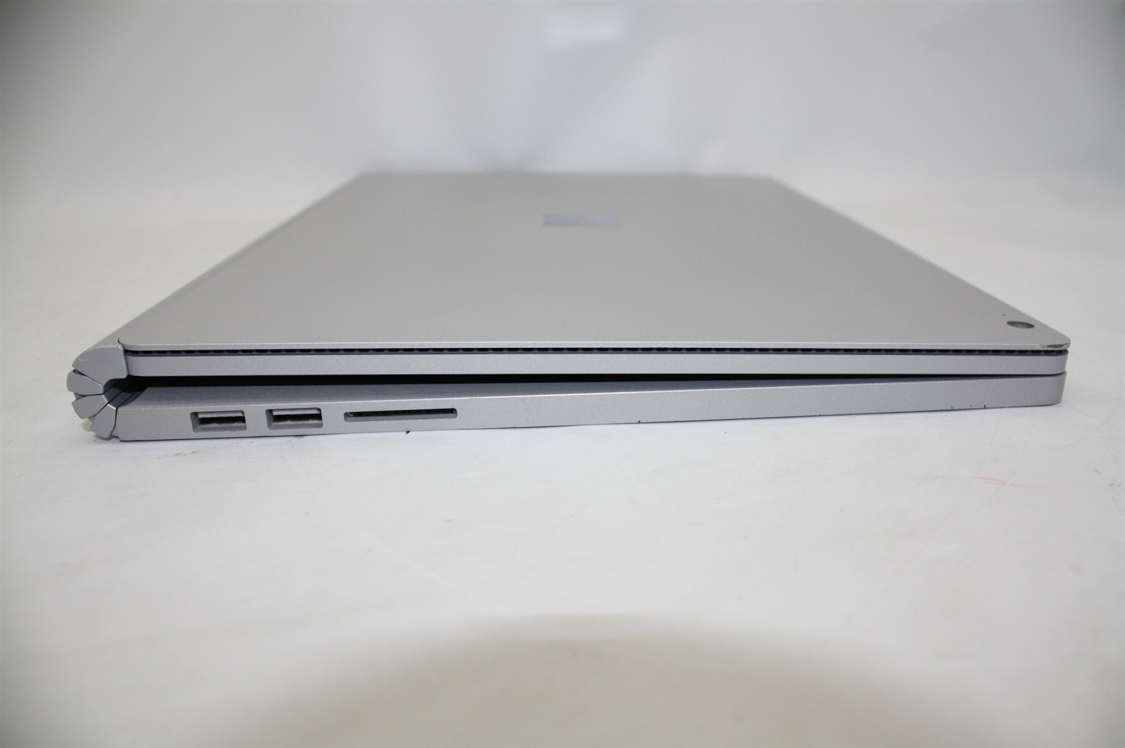 12″Microsoft Surface Book 3 1900 i7-1065G7 1.30GHz RAM 16GB NVMe 256GB GTX 1650