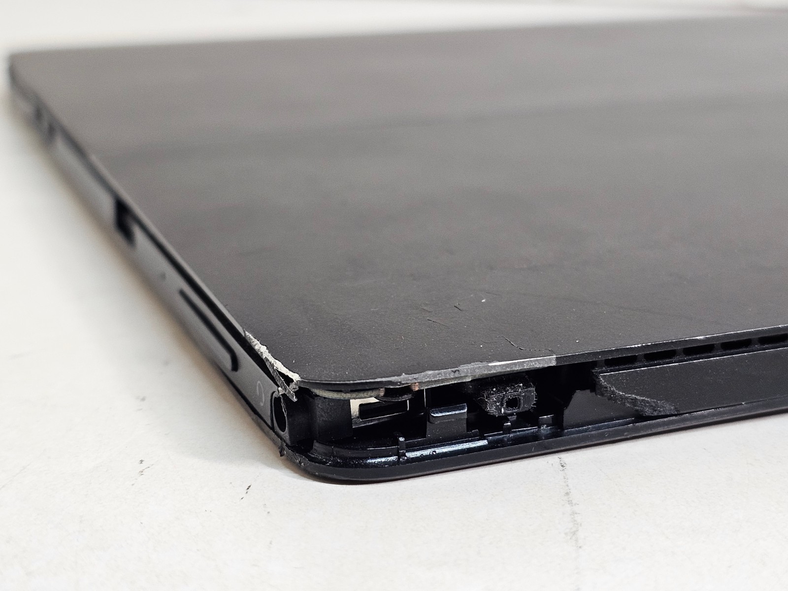 Dell Latitude 5290 Tablet – 1.7 GHz i5-8350U 8GB 256GB 12.5″ Touchscreen – SP1