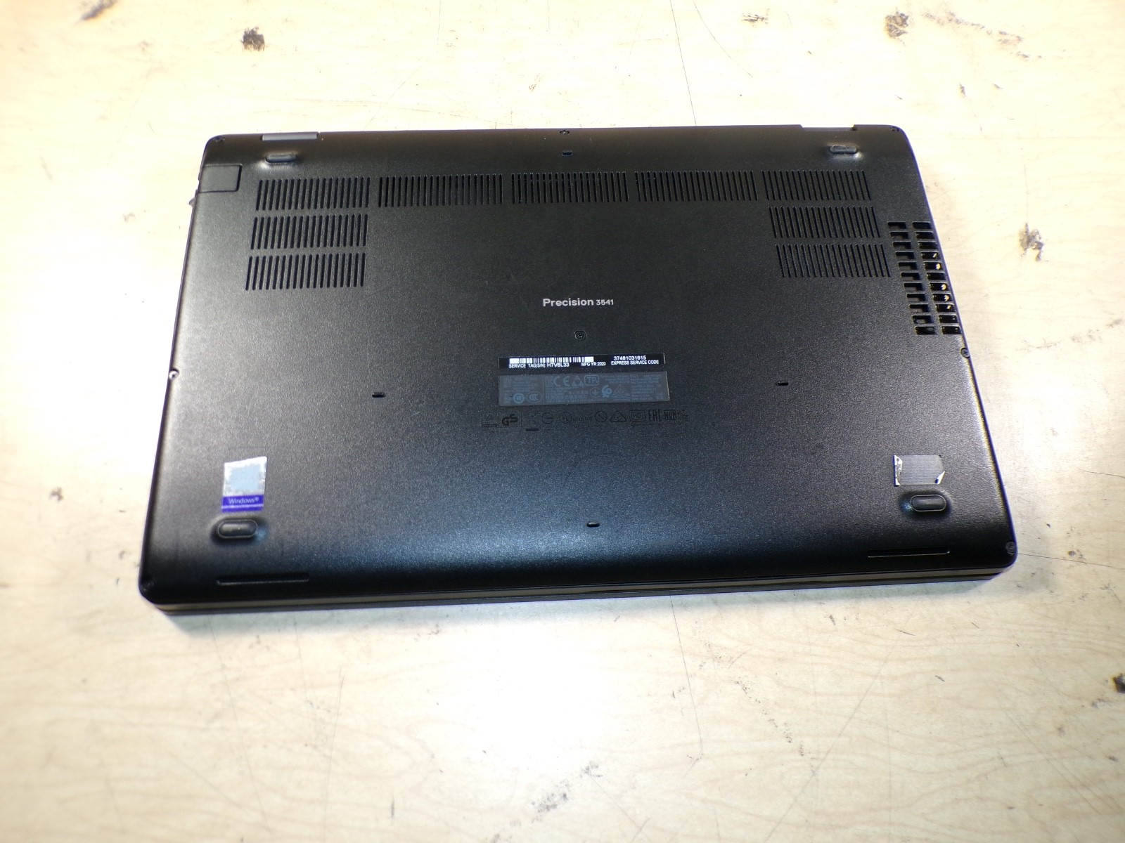 DELL PRECISION 3541 INTEL CORE I5-9400H 2.50GHZ 16GB RAM **NO HD/ NO CADDIE