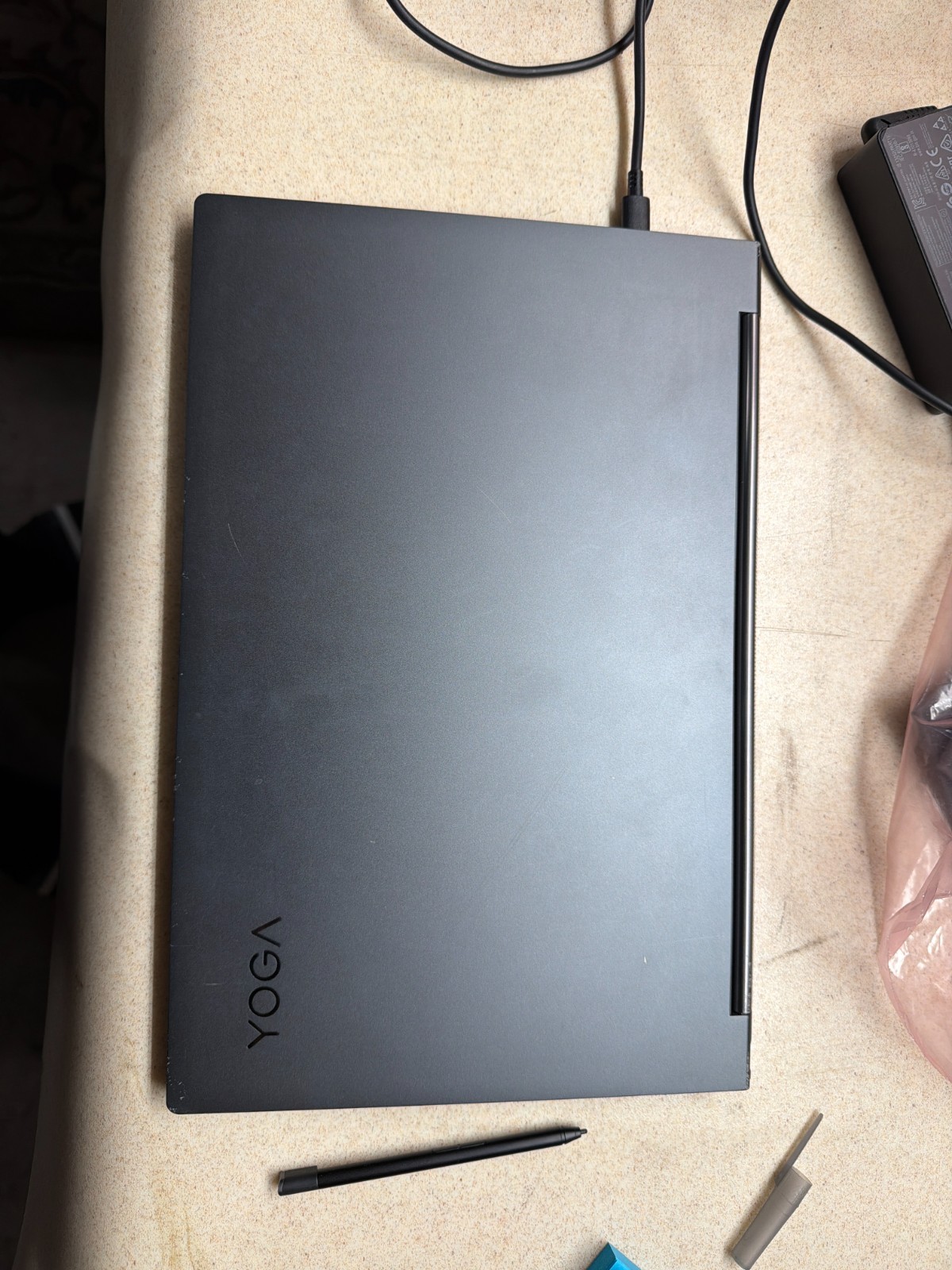 Lenovo Yoga C940-14 FHD Touch – 10th gen i7-1065G7-12GB – 512GB SSD – Gray