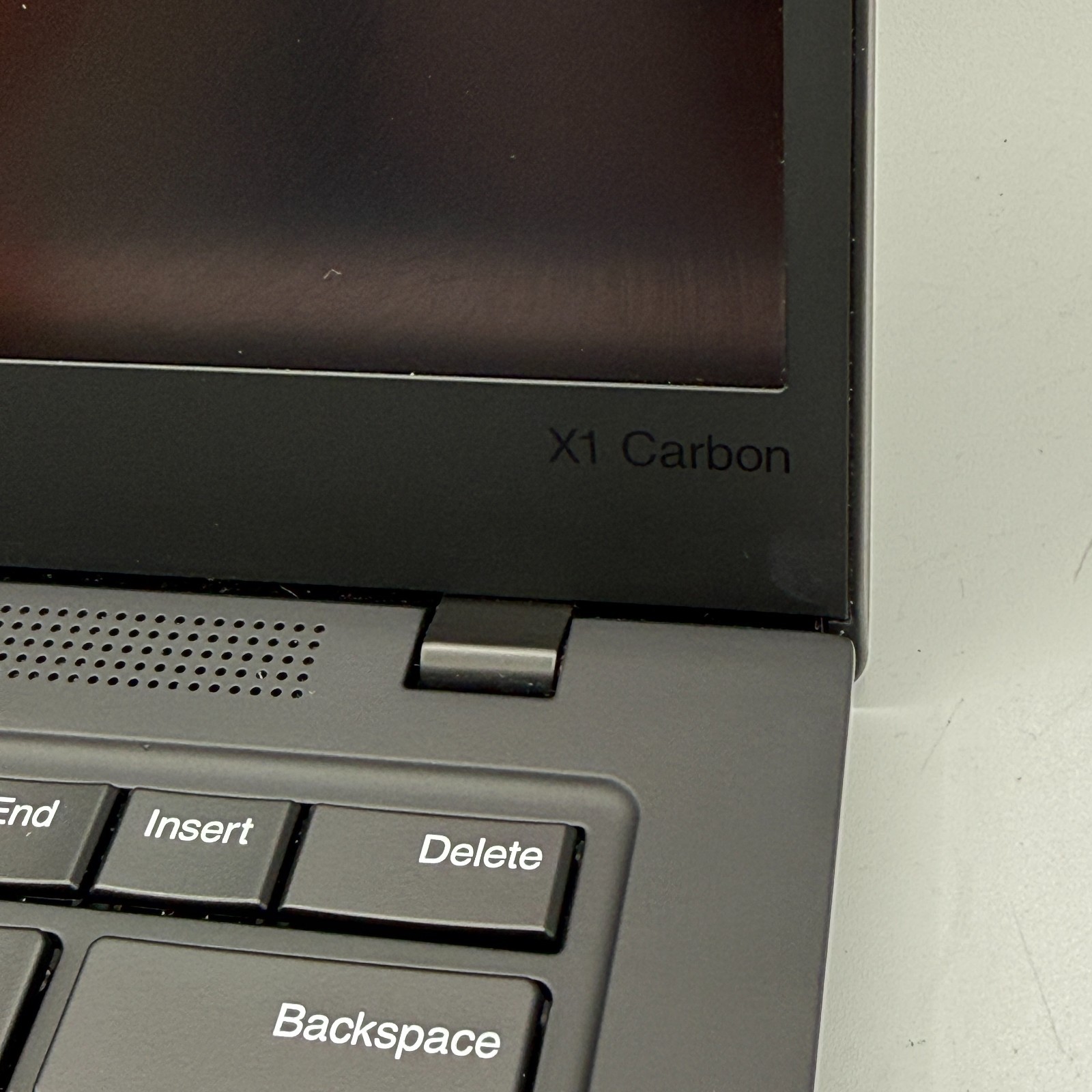 Lenovo ThinkPad X1 Carbon gen 8. i7 10510U 1.60GHz 16GB RAM 256GB SSD 14″ FHD