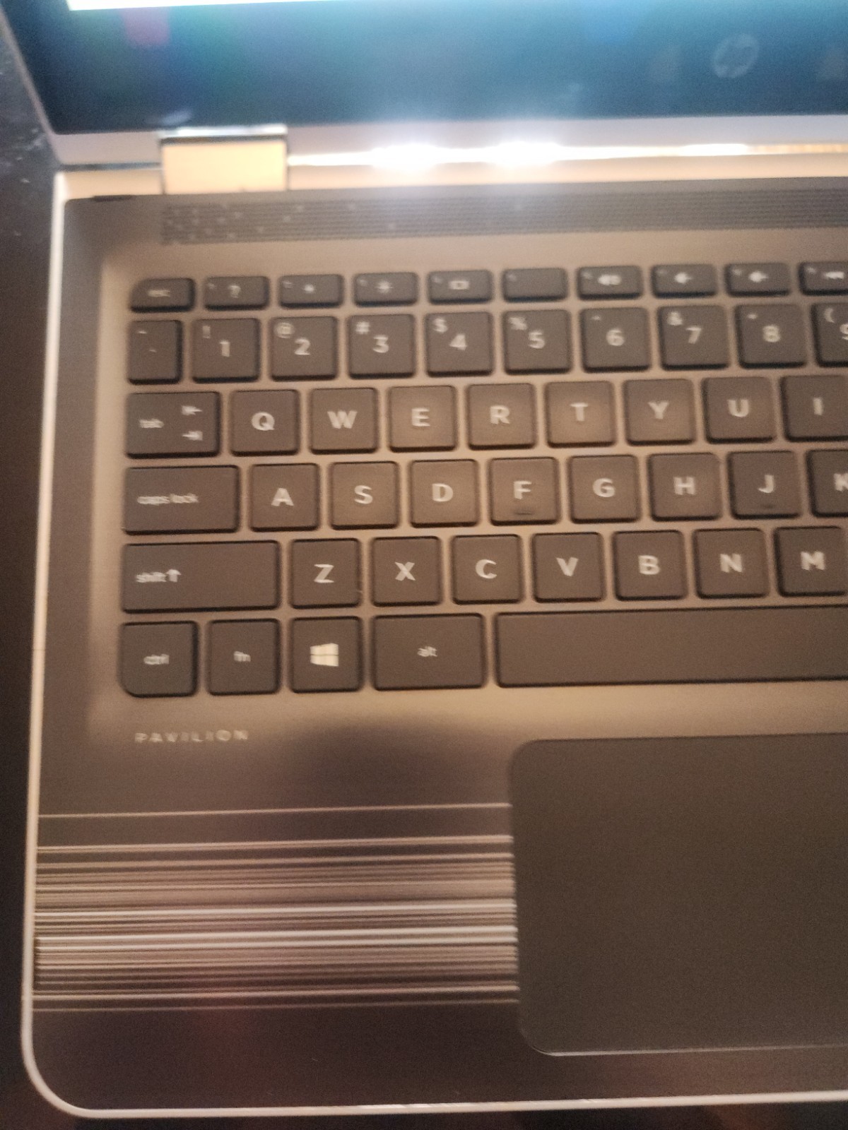 HP Pavilion X360 M3-U001DX Intel Core i3-6100U 2.3GHz 6GB 500GB HDD , Charger