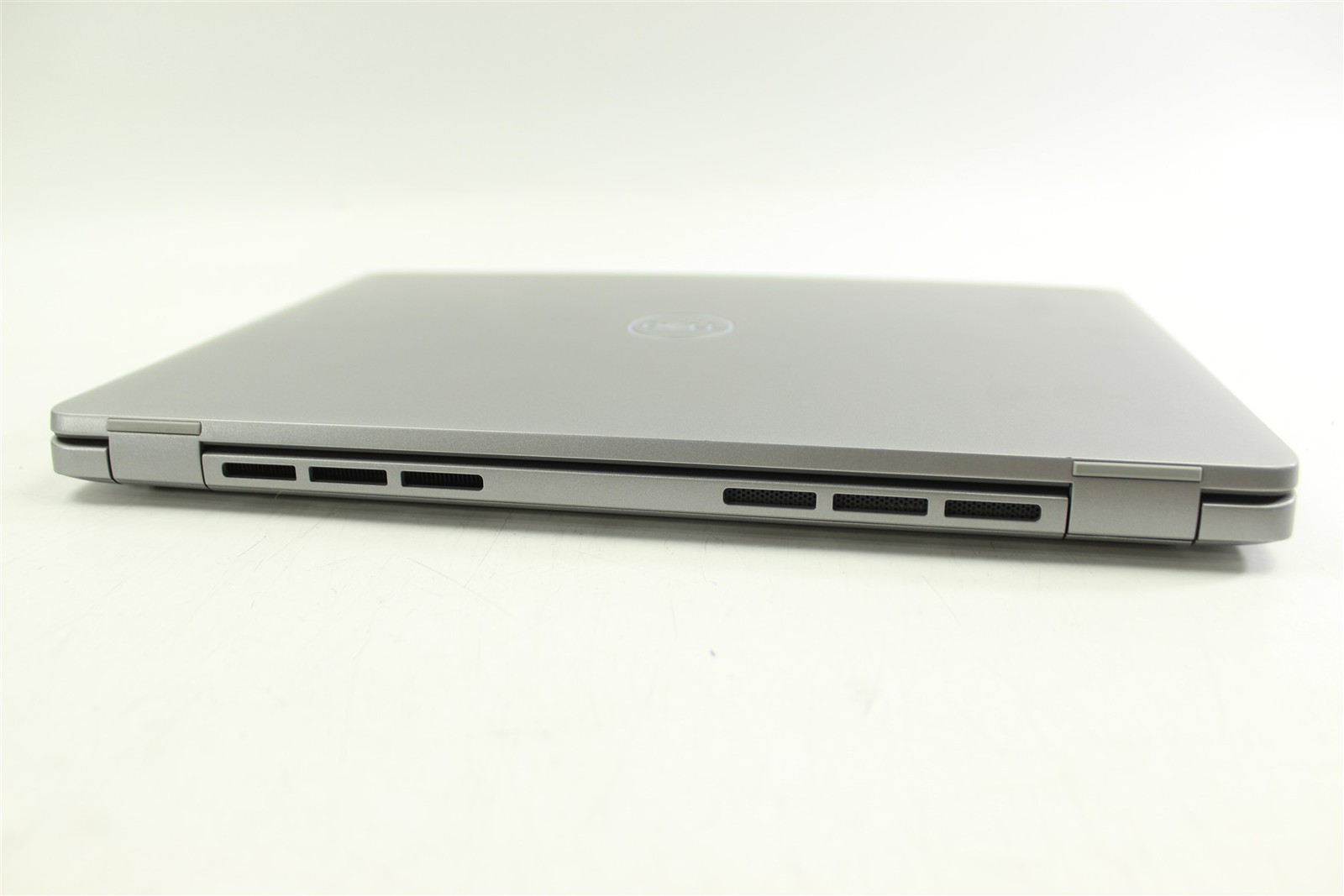 Dell Latitude 5450 14″ FHD Core Ultra 5 135U 1.6GHz 512GB SSD 16GB RAM W11P