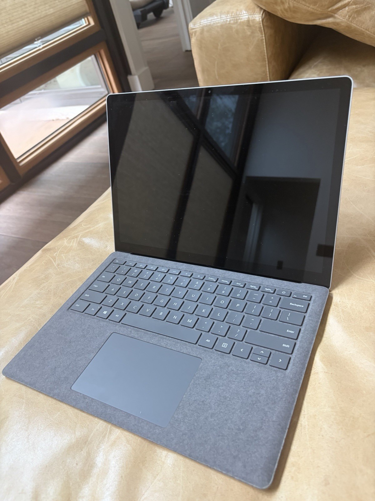Microsoft Surface Laptop 3 1.20GHz i5-1035G7 8GB RAM 128GB SSD 13.5″ Win 11 C