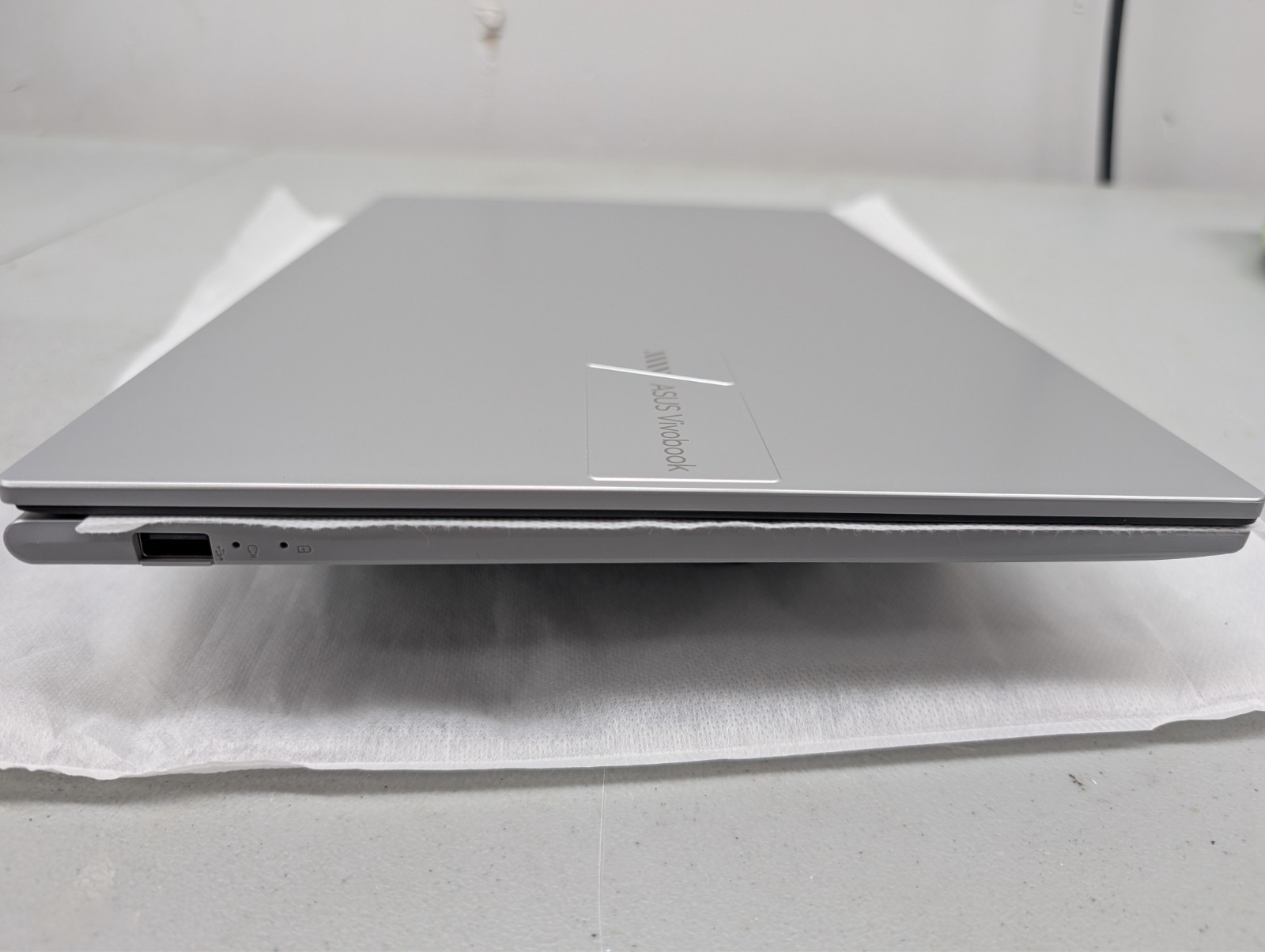 15.6″ ASUS Vivobook F1504VAP-IH79T | Intel Core 7 | 16GB RAM | 1TB SSD