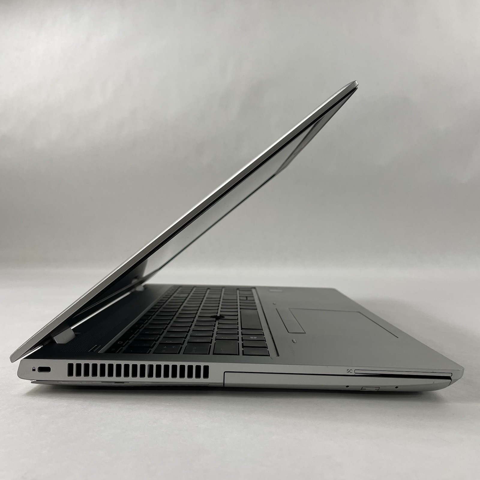 HP ProBook 650 G5 15.6″ i5-8265U 1.60 GHz 8 GB RAM No SSD/OS/AC – No Sound