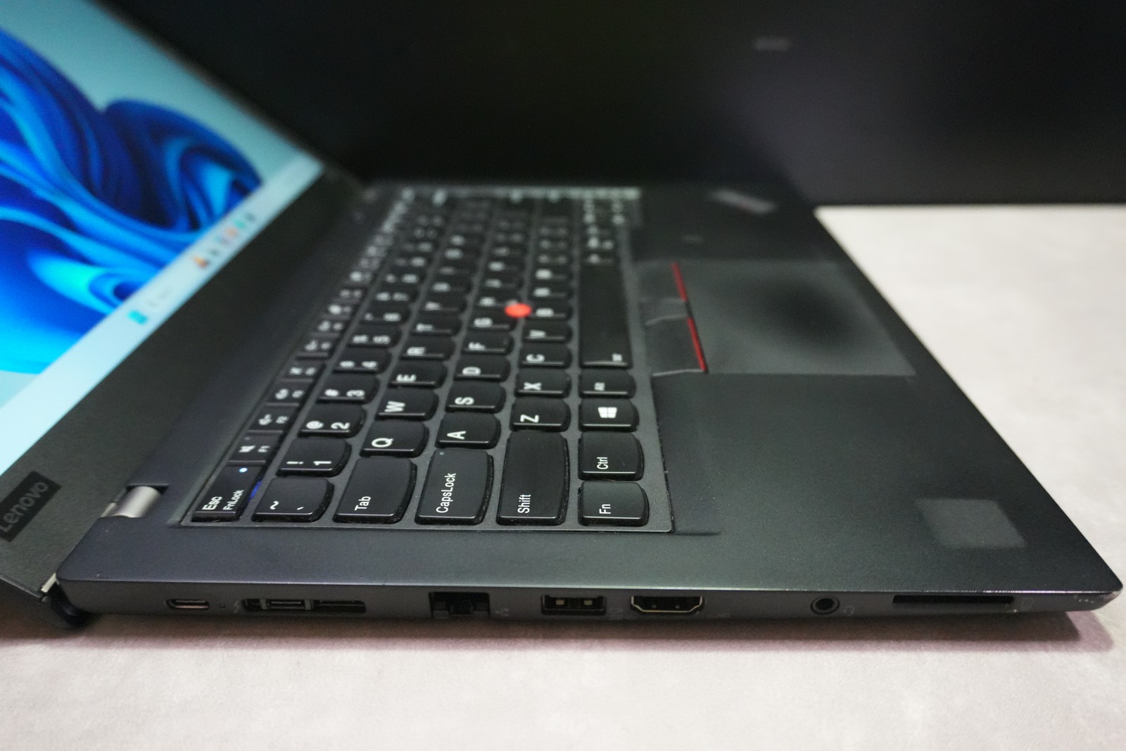 Lenovo ThinkPad T480s i7-8650U vPro 16GB 512GB QHD *Battery Worn* AS-IS READ