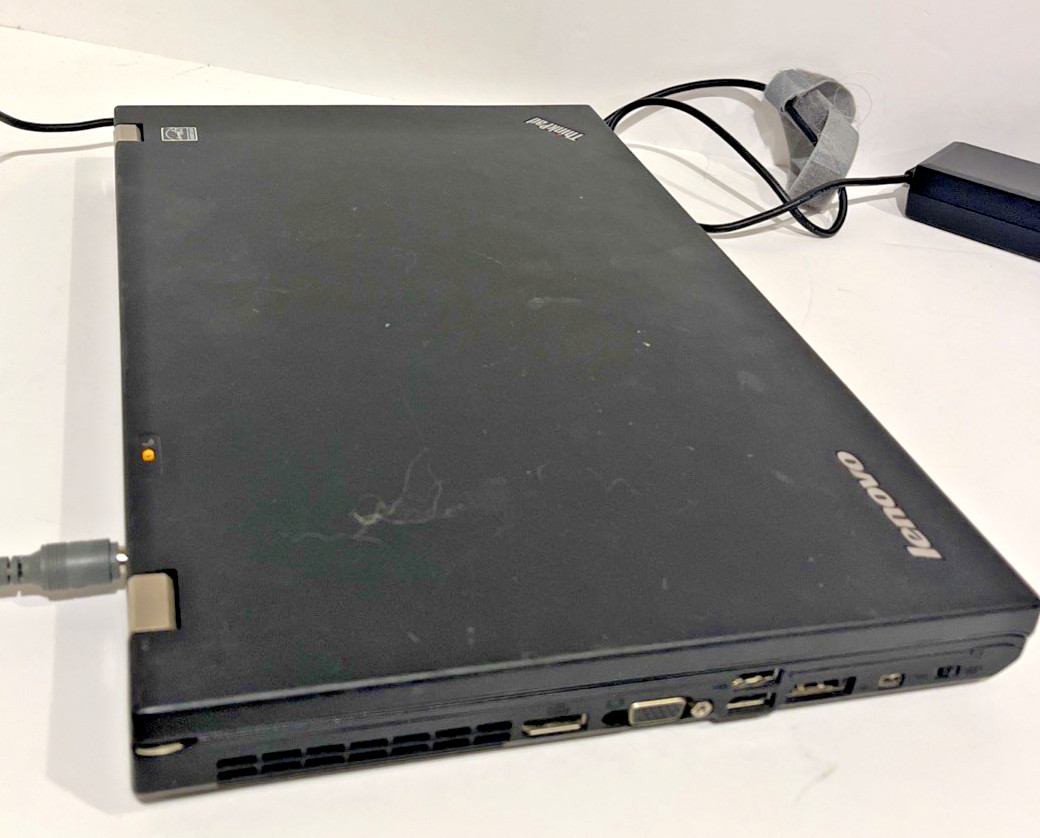 Lenovo ThinkPad T520 4240 15.6in. Notebook/Laptop