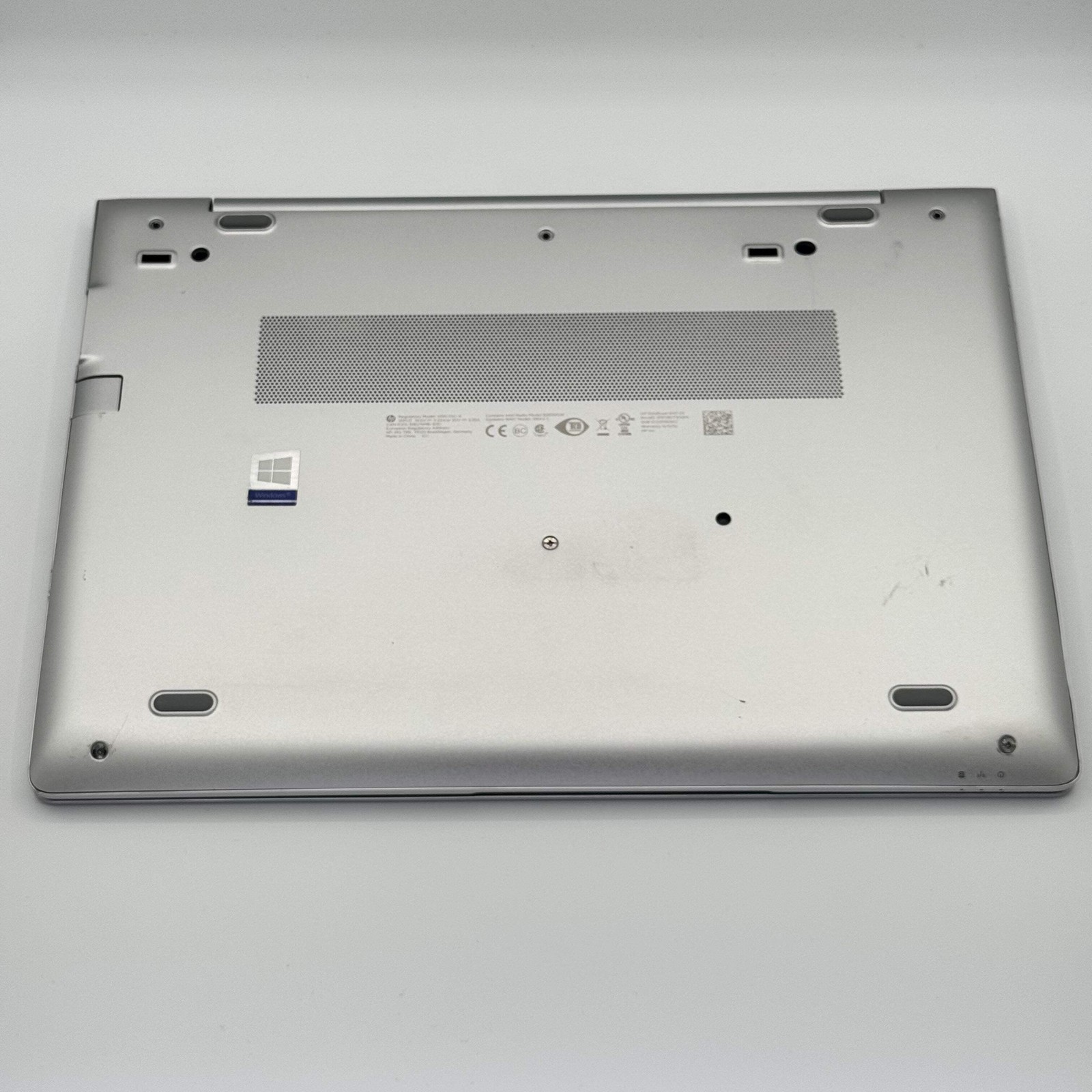 HP 840 G5 8th Gen i5 vPro 8GB 15-inch Silver BROKEN FOR PARTS