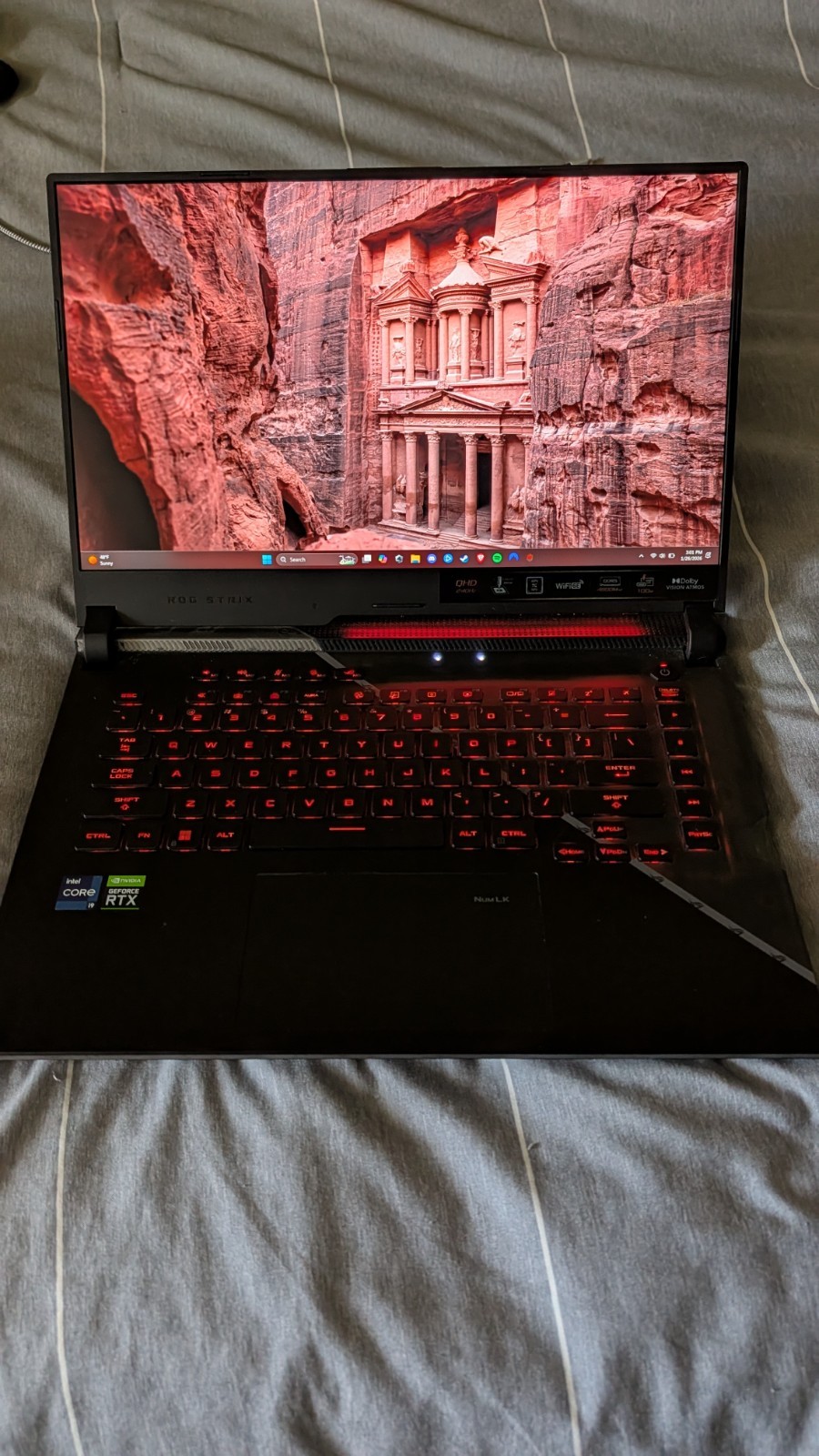 ASUS ROG Strix Scar 15 15.6″ (1TB SSD, Intel Core i9 12th Gen., 5.00 GHz, 16GB)