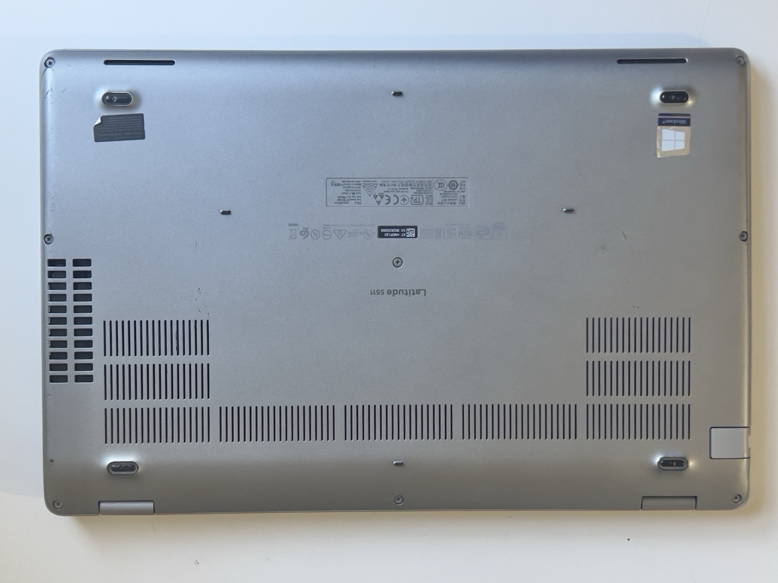 Dell Latitude 5511 Laptop FHD i5-10300H 4.50GHz 12GB 512GB SSD WIN 11P NEW BATT