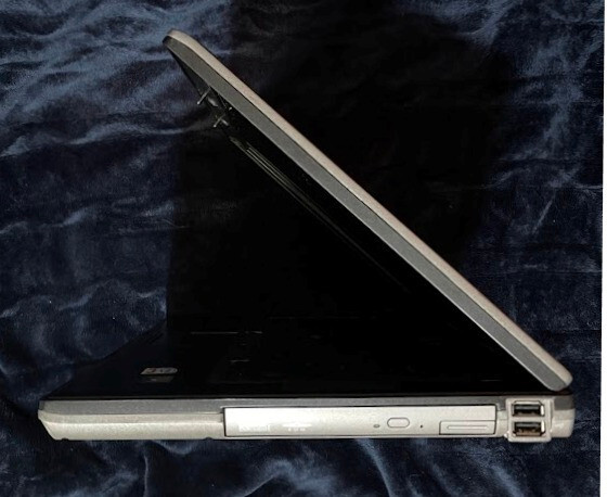 Complete Dell Latitude D820 15.4″ WUXGA LCD/NVIDIA GPU/2.00GHz/4GB/500GB/SERIAL