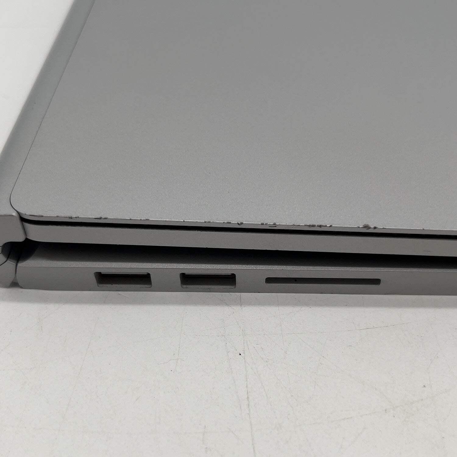 Microsoft Surface Book 2 1793 15″ i7-8650U 1.9GHz 16GB 256GB GeForce GTX 1060