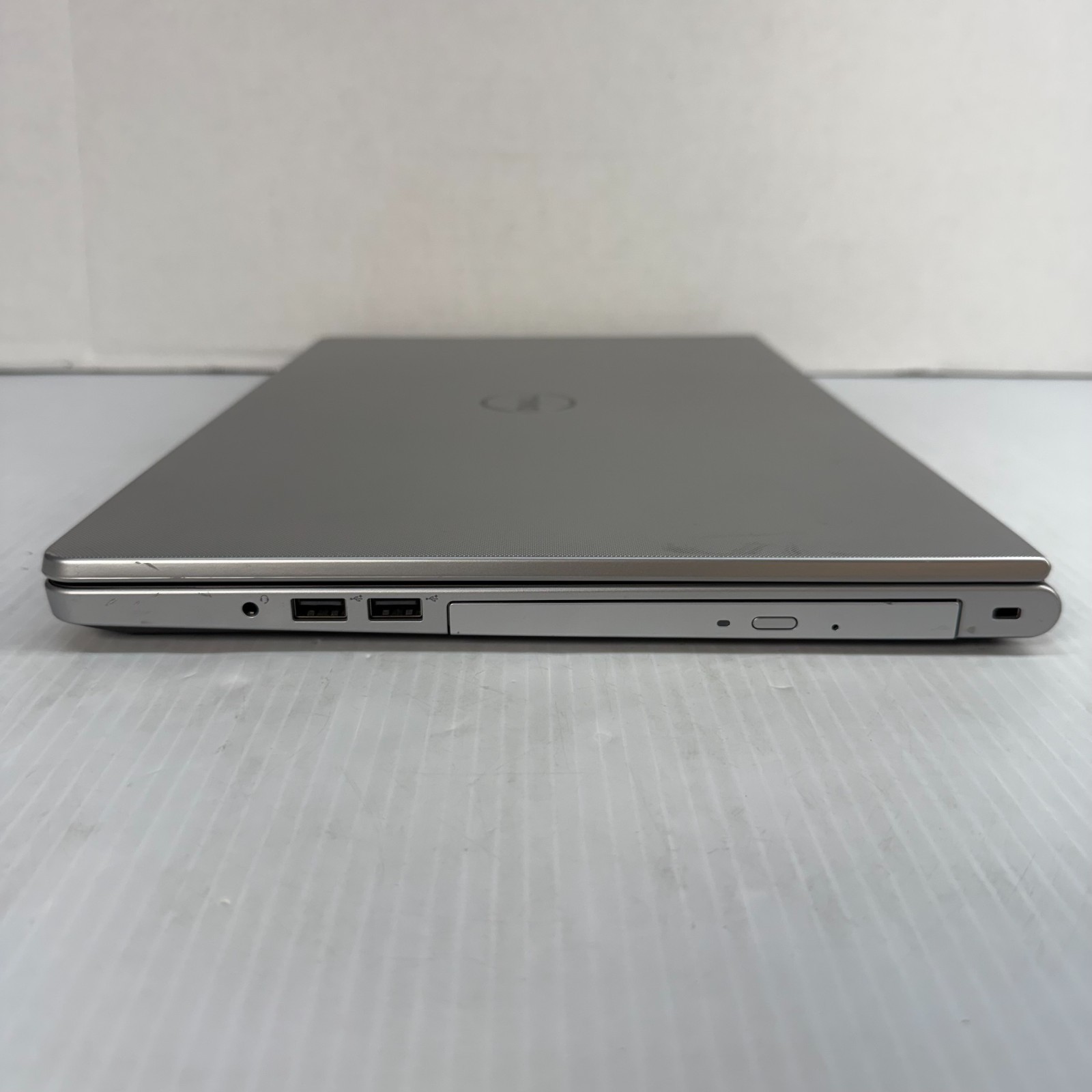 Dell Inspiron 5559 i5-6200U 15.6″ Laptop 120GB SSD 8GB RAM AS IS – BAD SCREEN