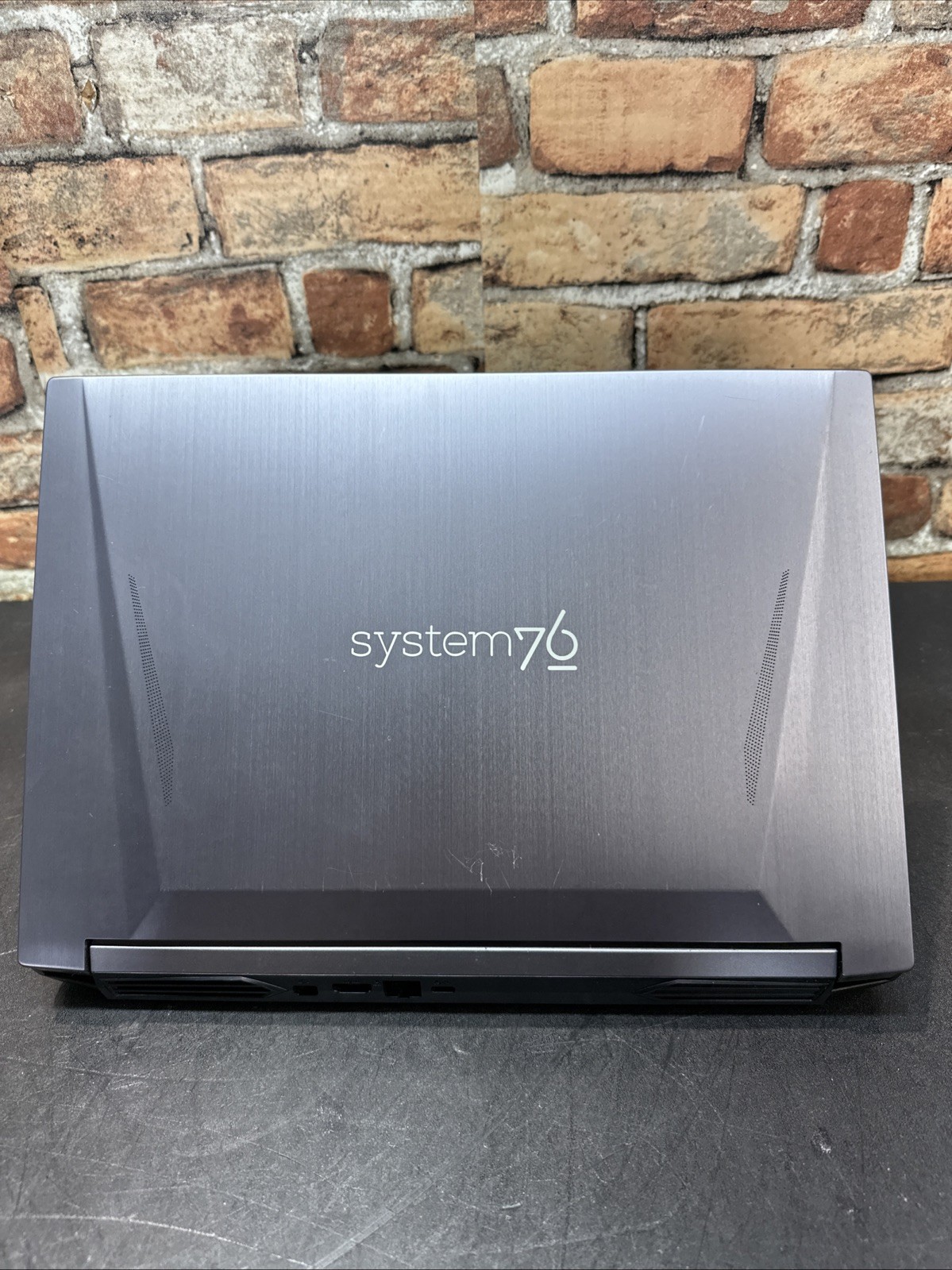 SYSTEM 76 Kudu Tested LCD Screen w/ Chassis & Battery – No Motherboard