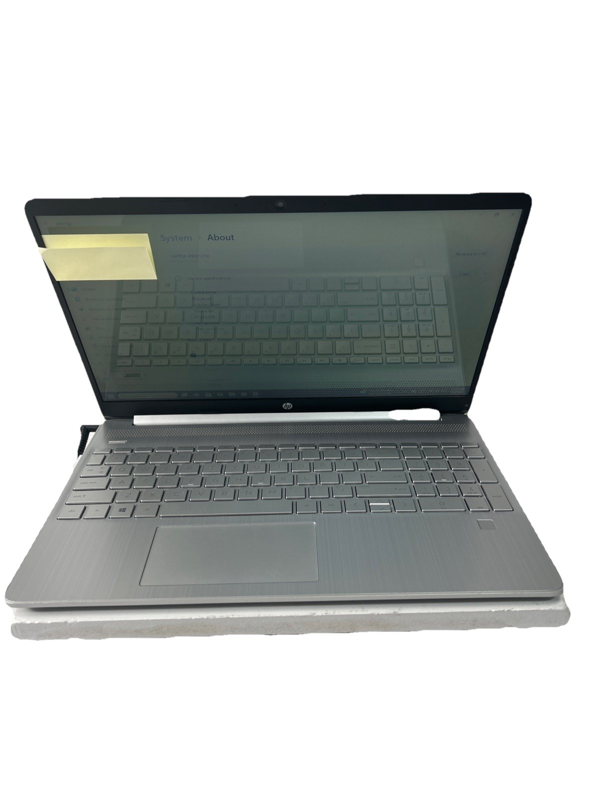 HP 15-DY1027OD 15.6″ Laptop – Intel Core i7-1065G7, 8GB RAM, 256GB SSD, Windows