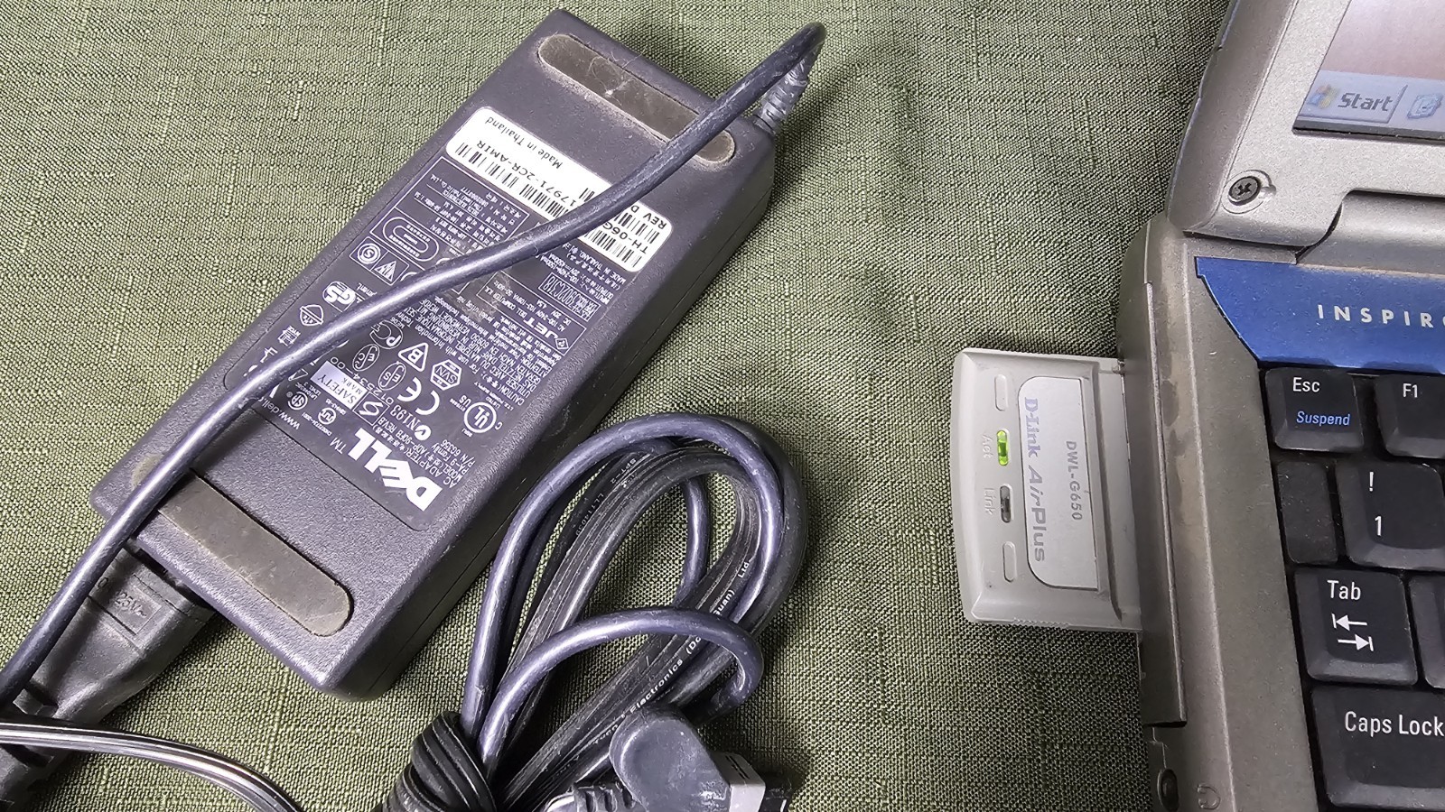 (2) DELL Inspiron 1100 Laptops 1 good battery, no hard drive, both work lot of 2