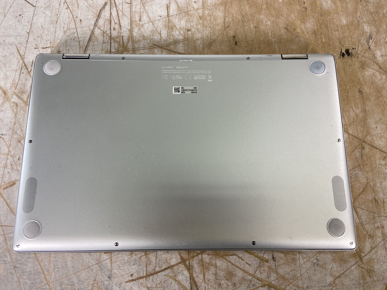 ASUS C434T CHROMEBOOK M3-8100Y @ 1.10 GHz,4GB RAM,2GB STORAGE,CHROME OS-(PARTS)
