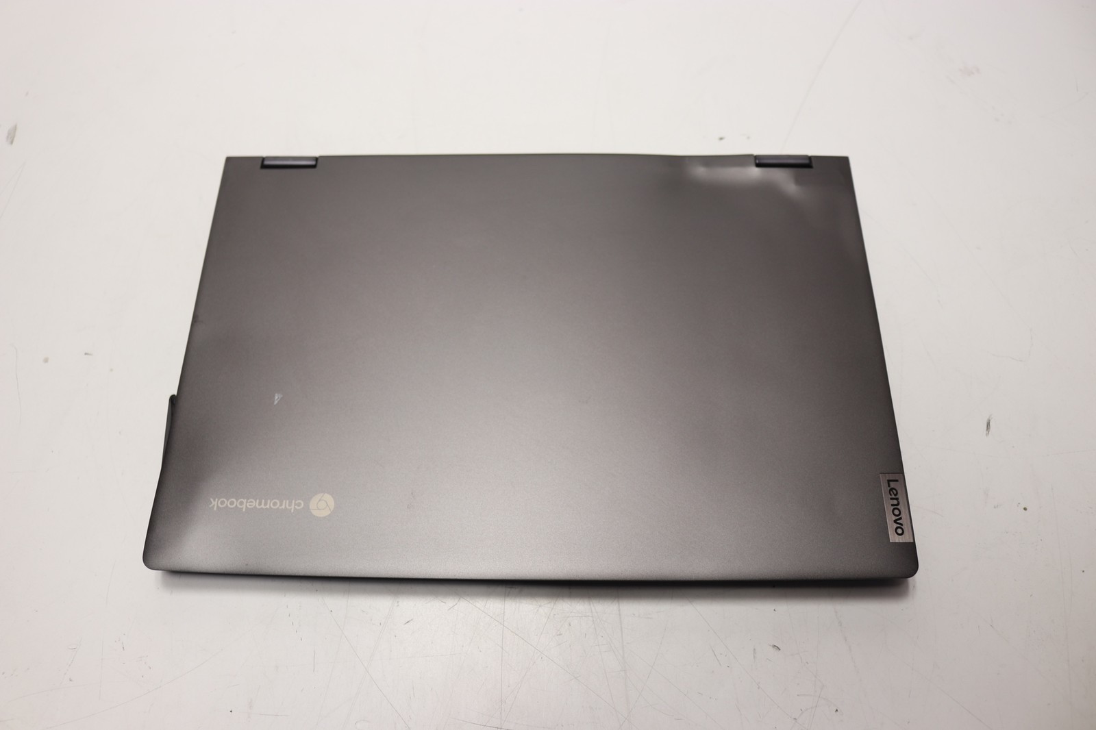 Lenovo IdeaPad Flex 5 CB 13IML05 Chromebook Laptop AS-IS Powers