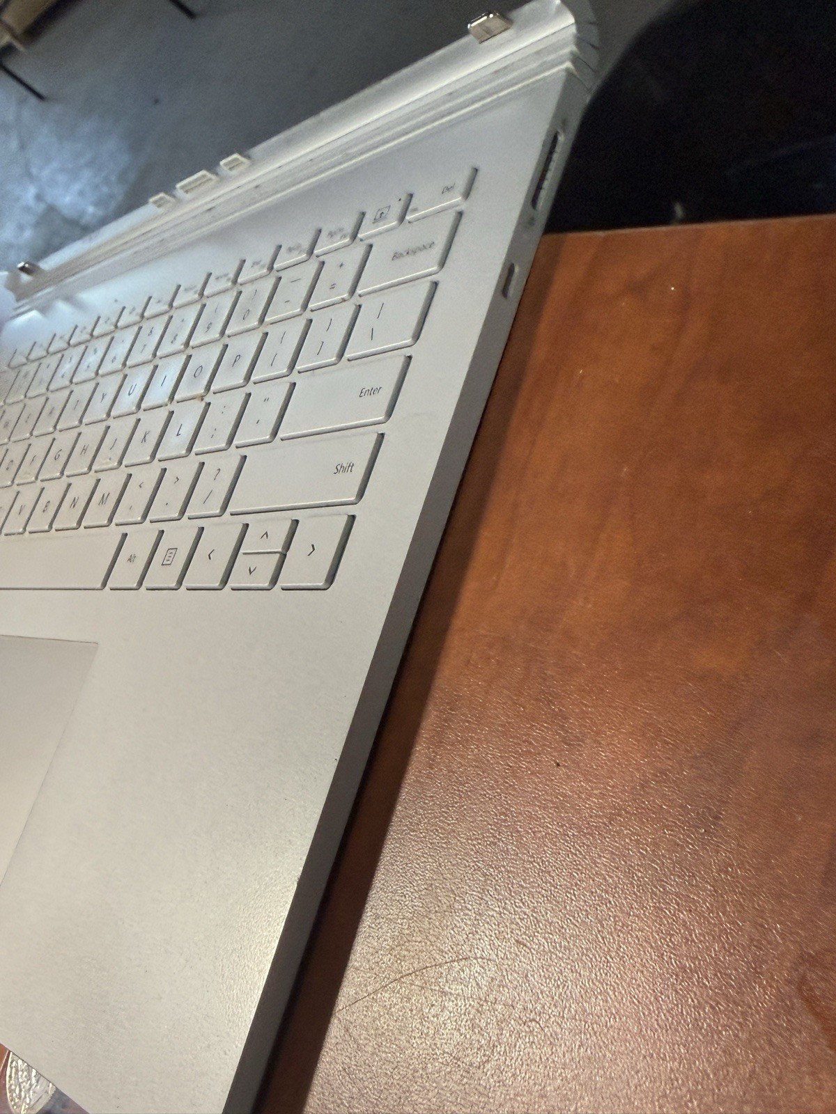 Microsoft Surface Book 2 1832 13.5″ i5-7300U 2.6GHz 8GB 256GB SSD includes power