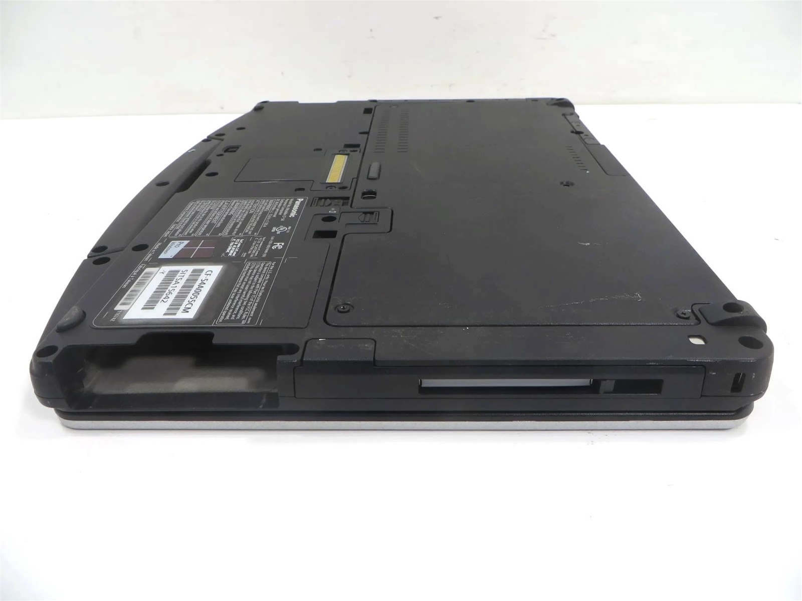 Panasonic Toughbook CF-54 Core i5-5300U 2.30GHz 4GB – Locked Bios