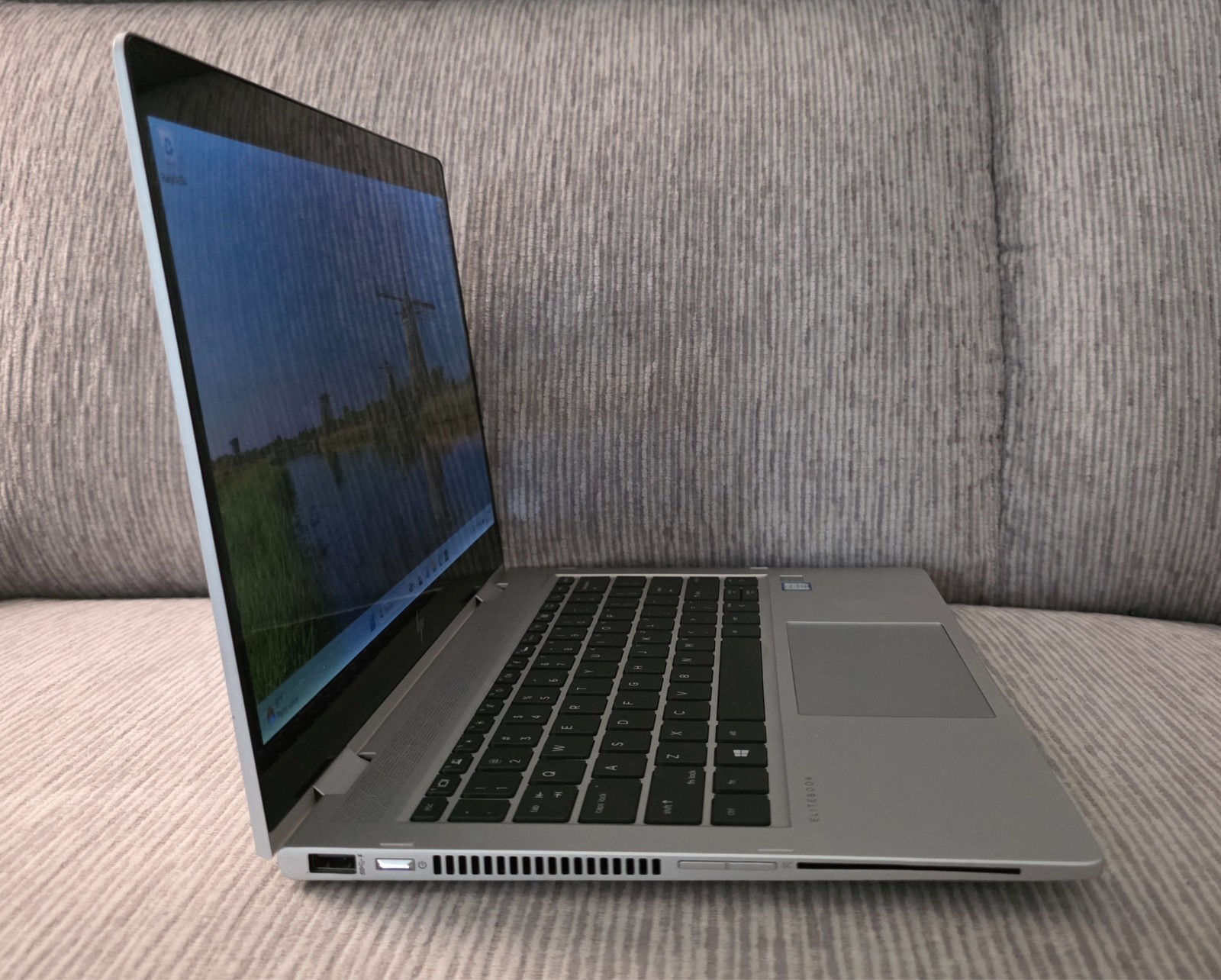 HP EliteBook x360 830 G6 13.3″ Touch i5-8365U 32GB RAM 256GB SSD Win 11 Pro/Ent
