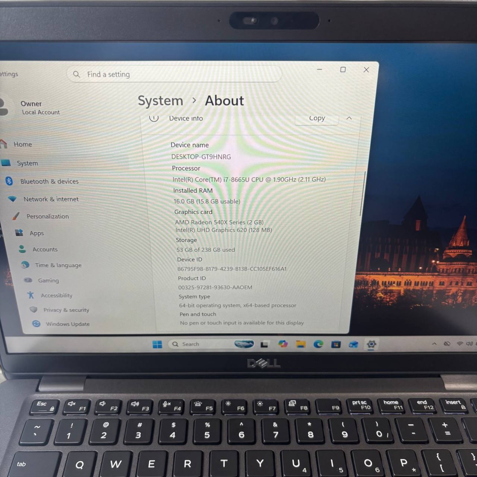 Dell Latitude 5400 Laptop 14″ i7 8th Gen 16GB RAM 256GB SSD Radeon 540X Win11