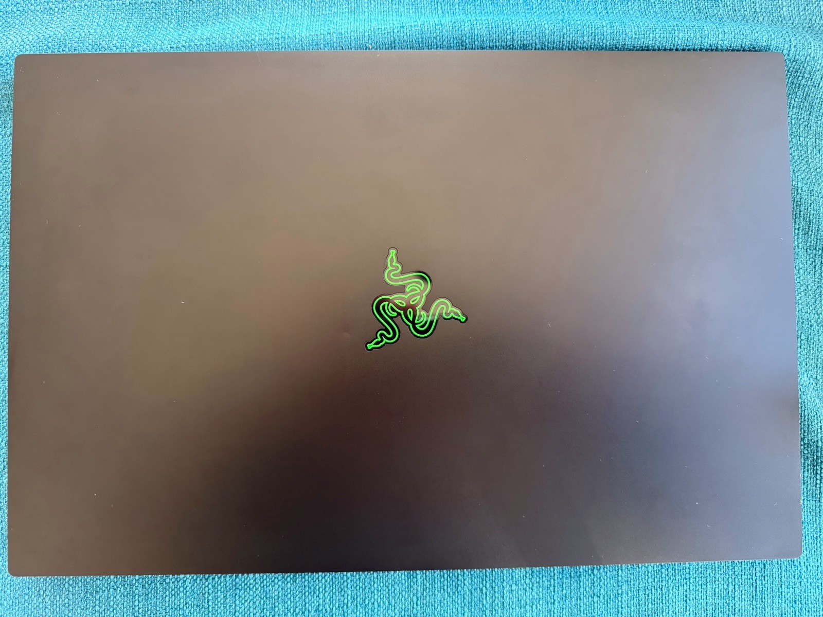 RAZER BLADE PRO 17 17.3″ UHD 4K +TOUCH I7-10875H 16GB 1TB SSD RTX2080 SUPER