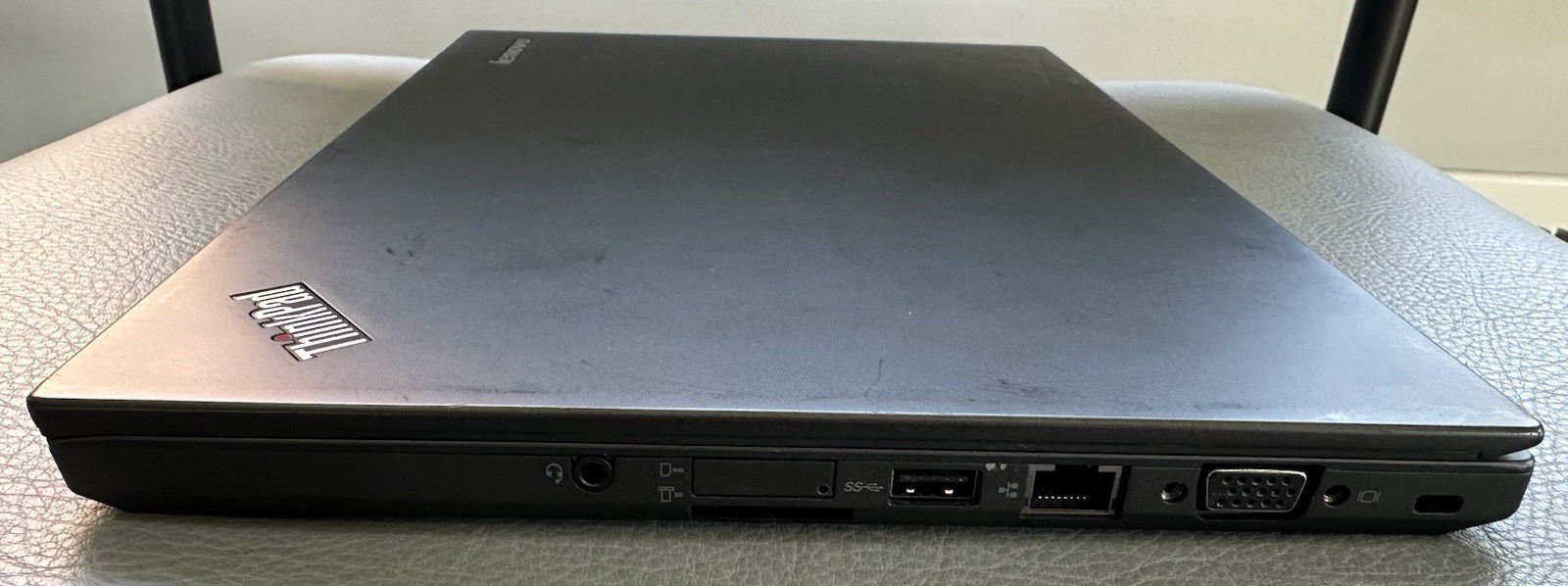 Lenovo T450S 14” I5-5300U@2.30GHz 12GB RAM 250GB SSD Windows 10 Pro, 2 Batteries