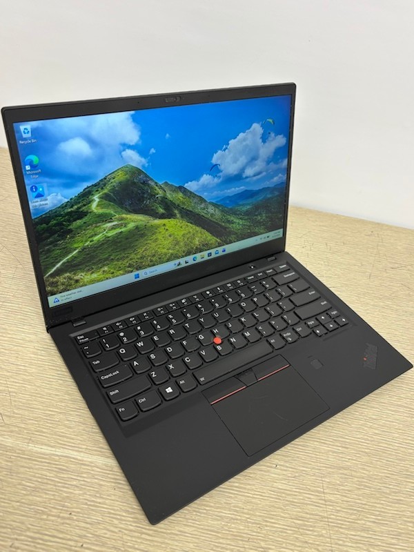 Lenovo ThinkPad X1 Carbon Gen 6 i5-8350U 1.70GHz 8GB 256GB Windows 11 Pro Laptop