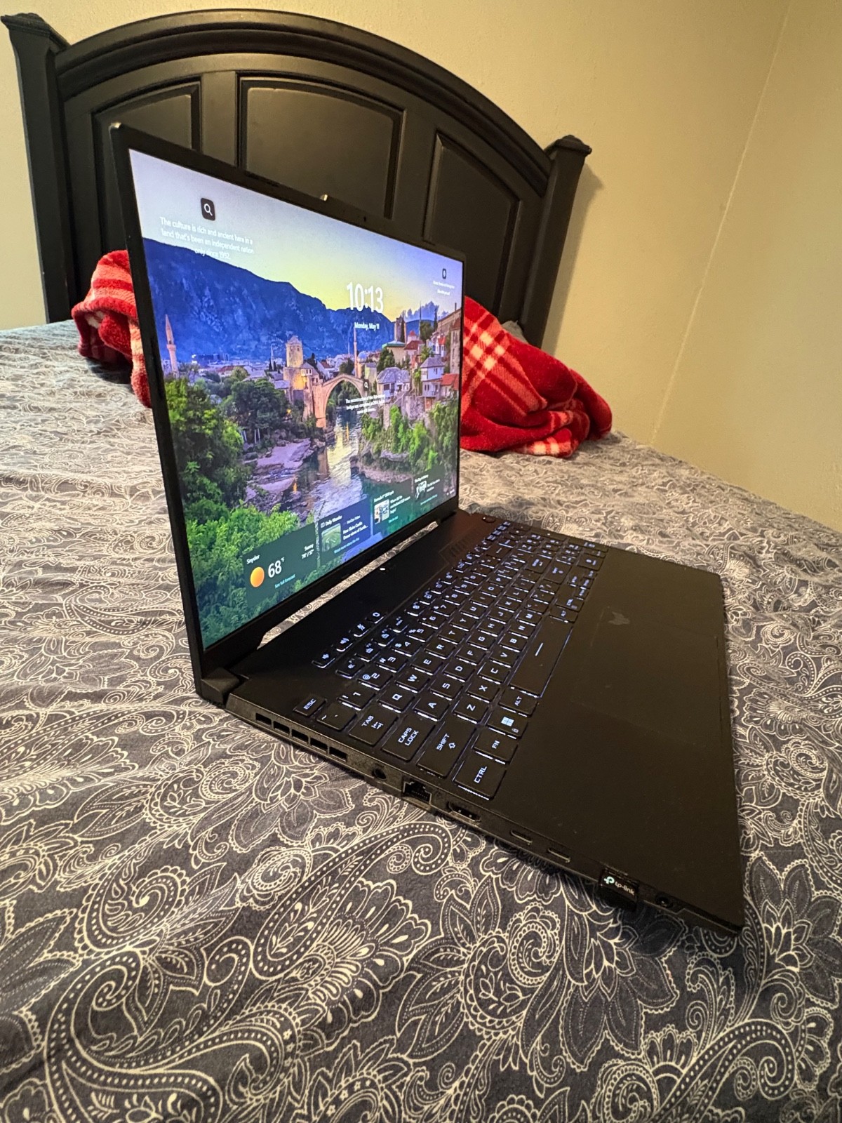 ASUS TUF Gaming A16 16 in (512GB SSD, AMD Ryzen 7, 3.2GHz, 16GB RAM, AMD Radeon
