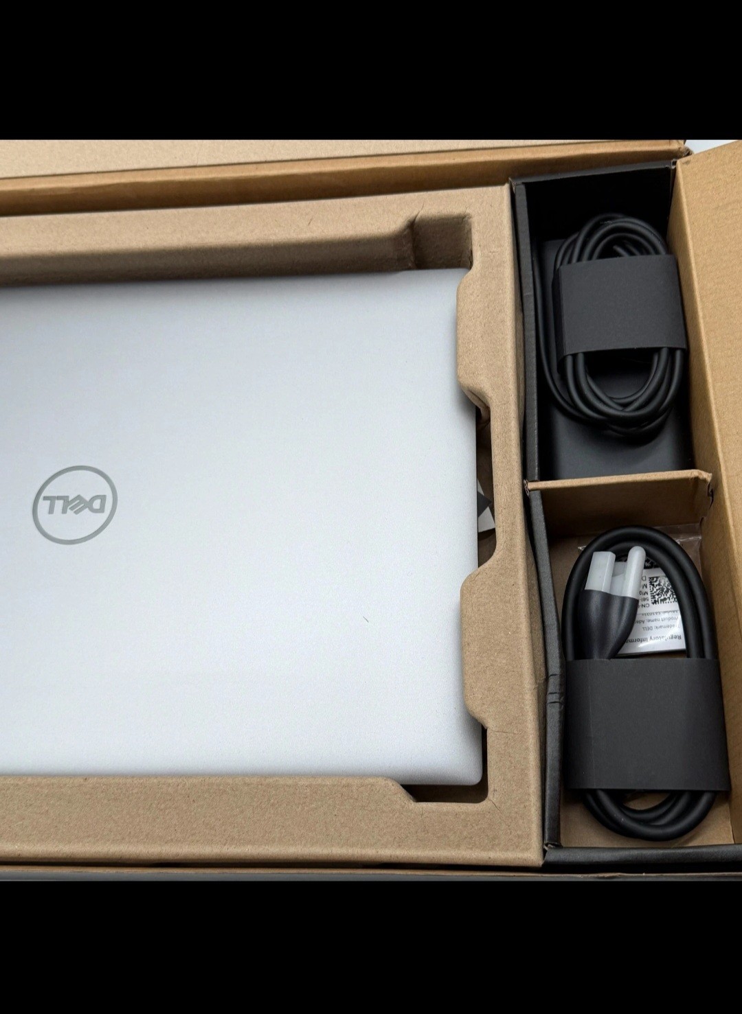 Dell Precision 5690 16″ Core Ultra 9 185H 64gb NVIDIA RTX 2000 ADA 8GB