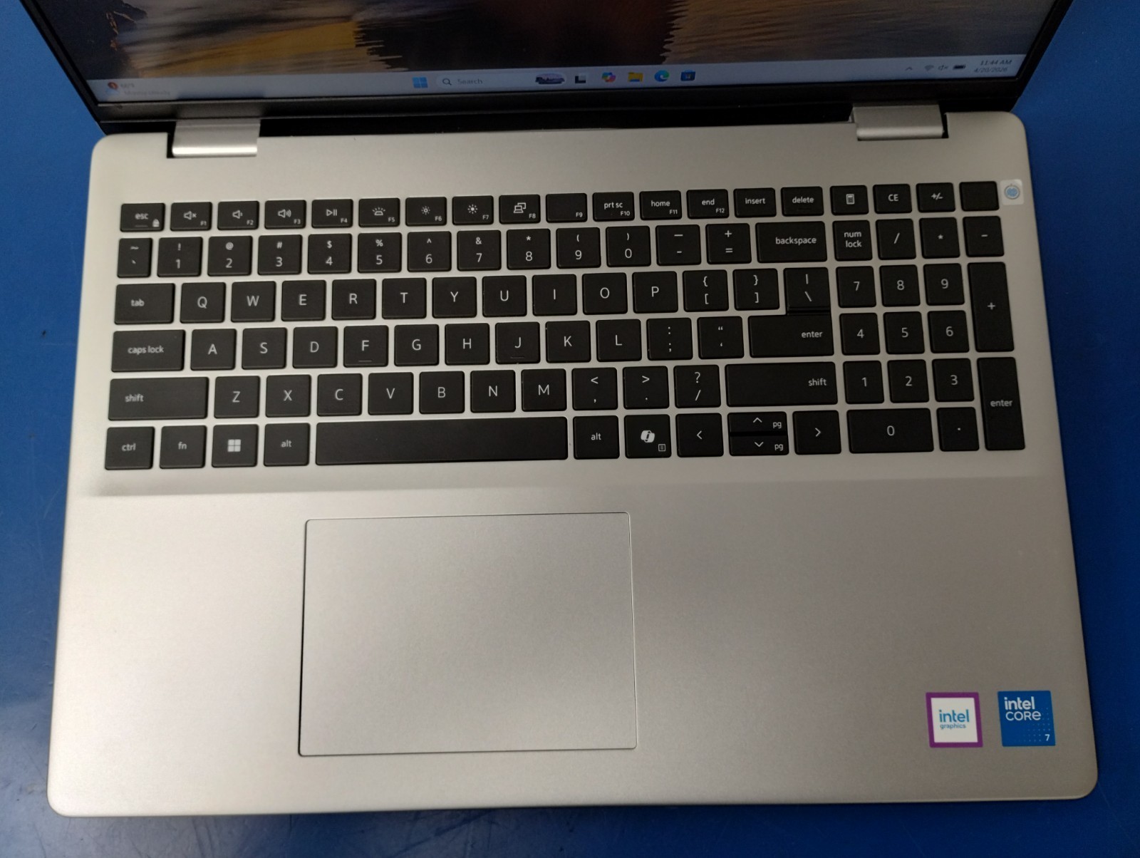DELL 16 DC16251 F5J3K, Intel Core 7 150U, 1.80 GHz, 32 GB RAM, 1 TB NVMe SSD